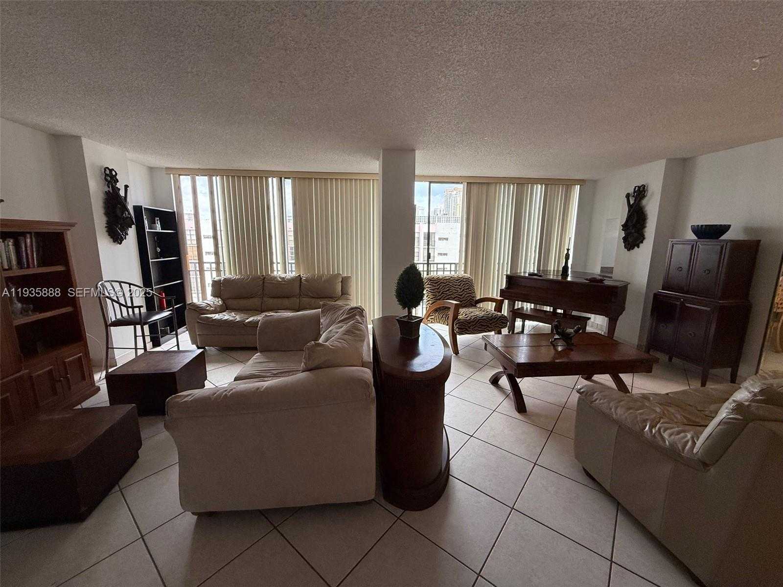 Small Image of 17011 NORTH BAY RD #1007, Sunny Isles Beach Number 22