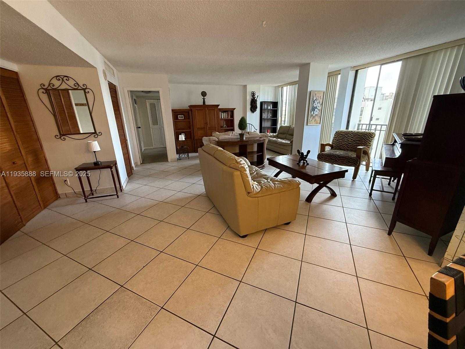 Small Image of 17011 NORTH BAY RD #1007, Sunny Isles Beach Number 25