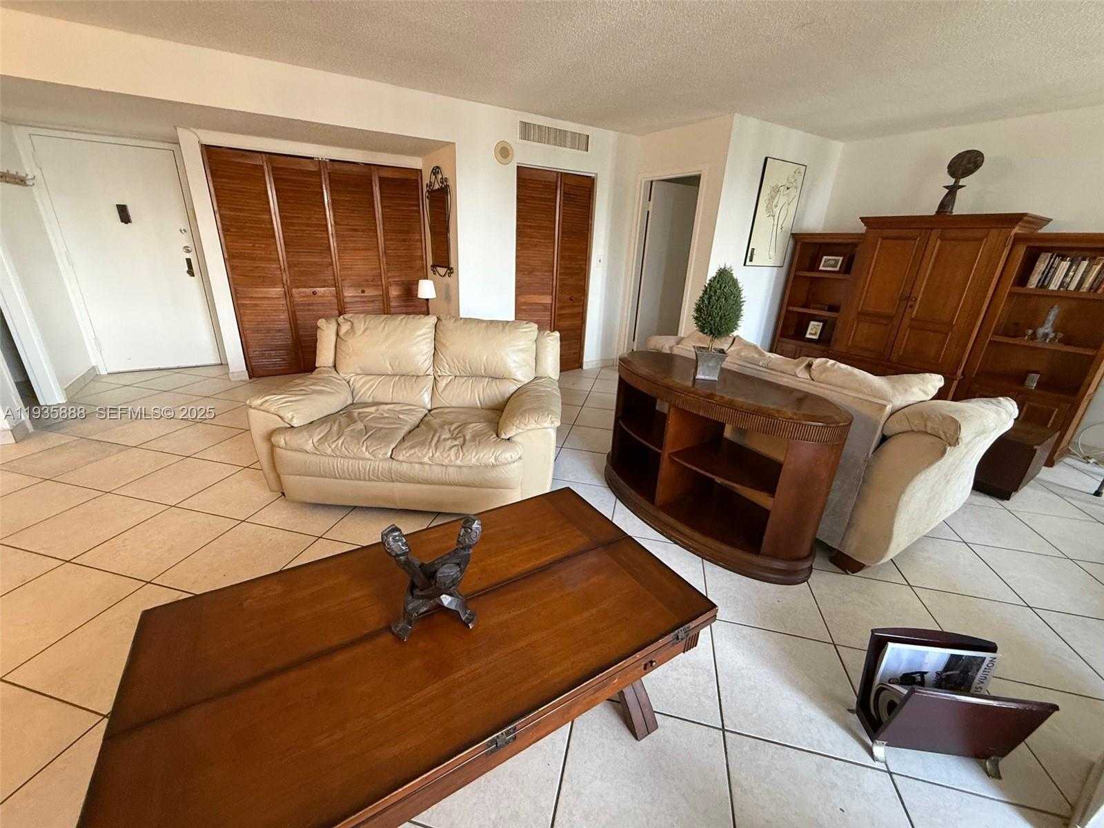 Small Image of 17011 NORTH BAY RD #1007, Sunny Isles Beach Number 28