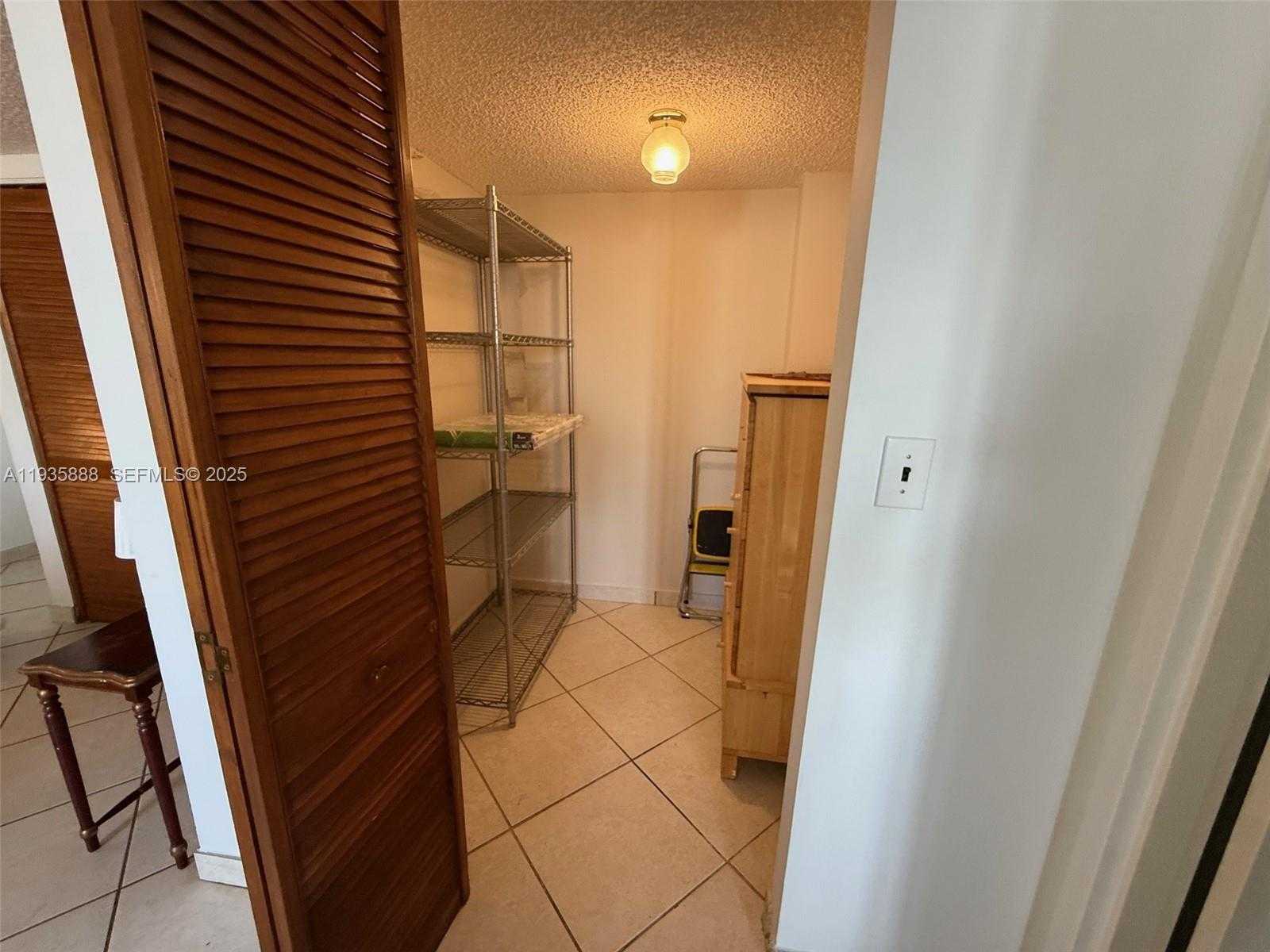 Small Image of 17011 NORTH BAY RD #1007, Sunny Isles Beach Number 29