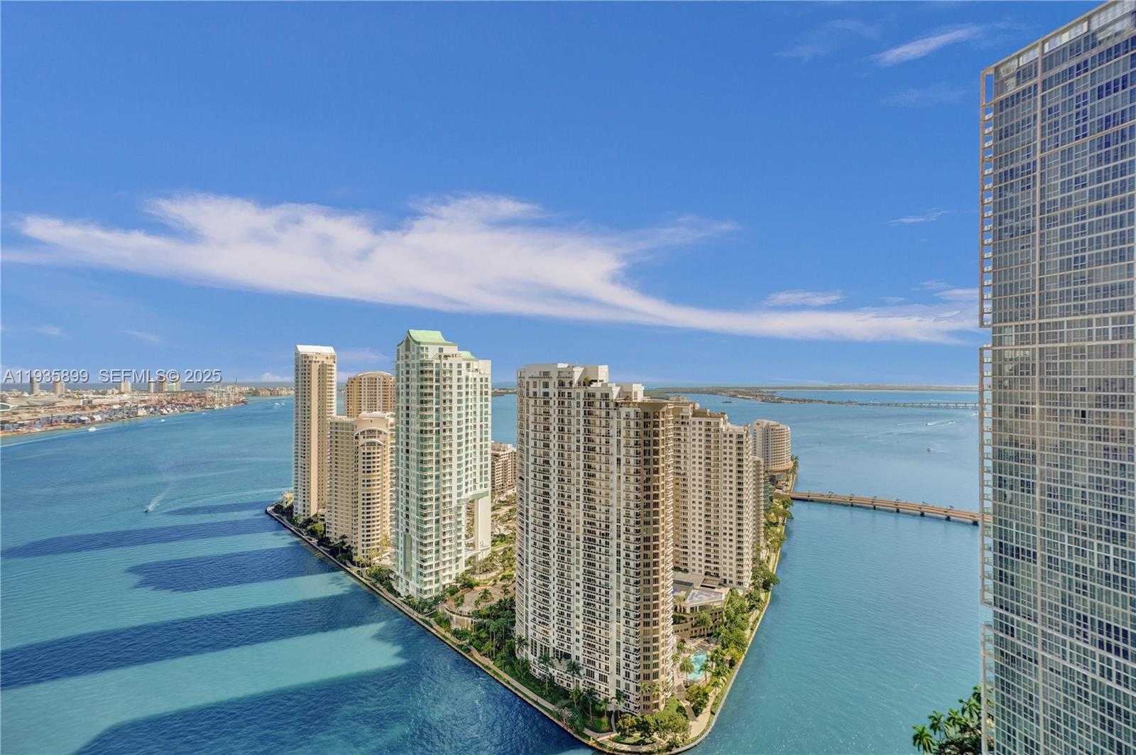 Small Image of 300 BISCAYNE BOULEVARD WAY #3605W, Miami Number 55