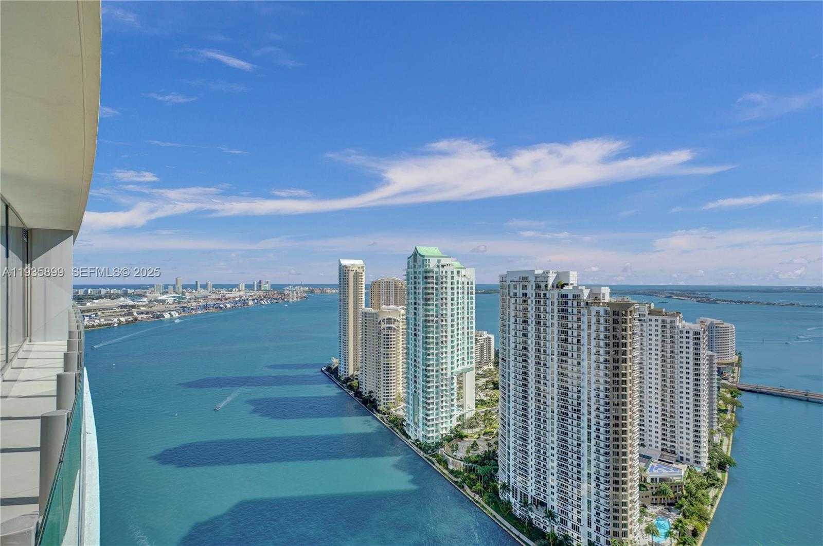 Small Image of 300 BISCAYNE BOULEVARD WAY #3605W, Miami Number 58