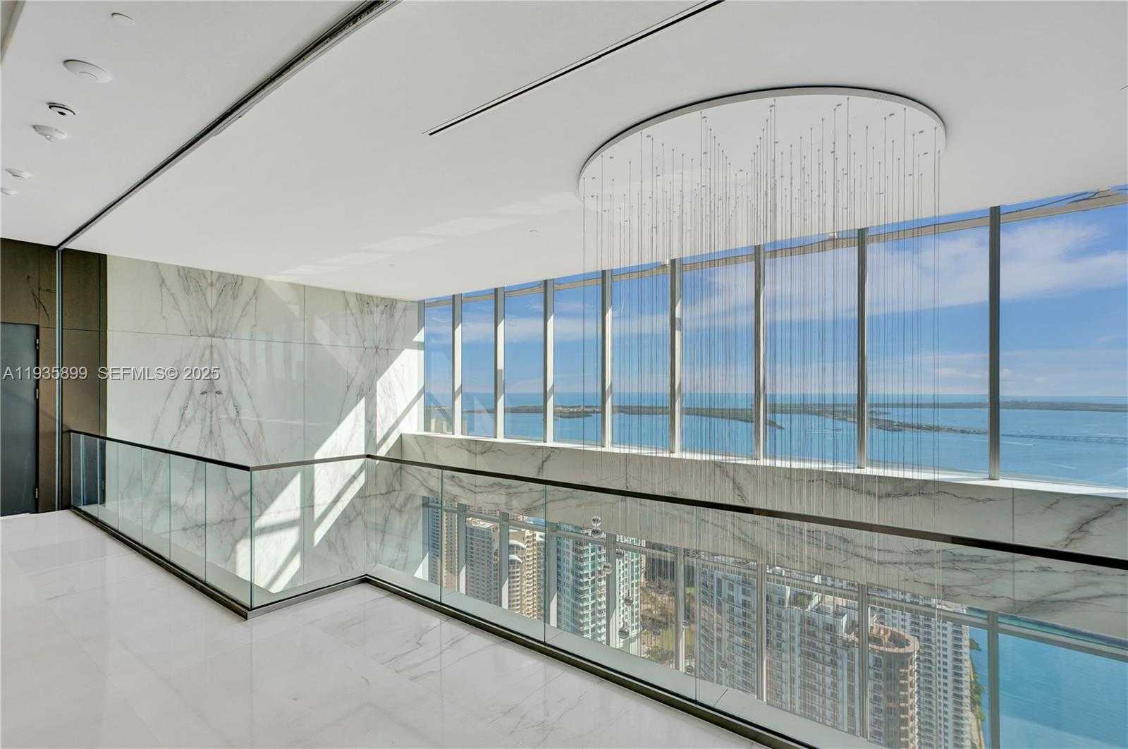 Small Image of 300 BISCAYNE BOULEVARD WAY #3605W, Miami Number 63