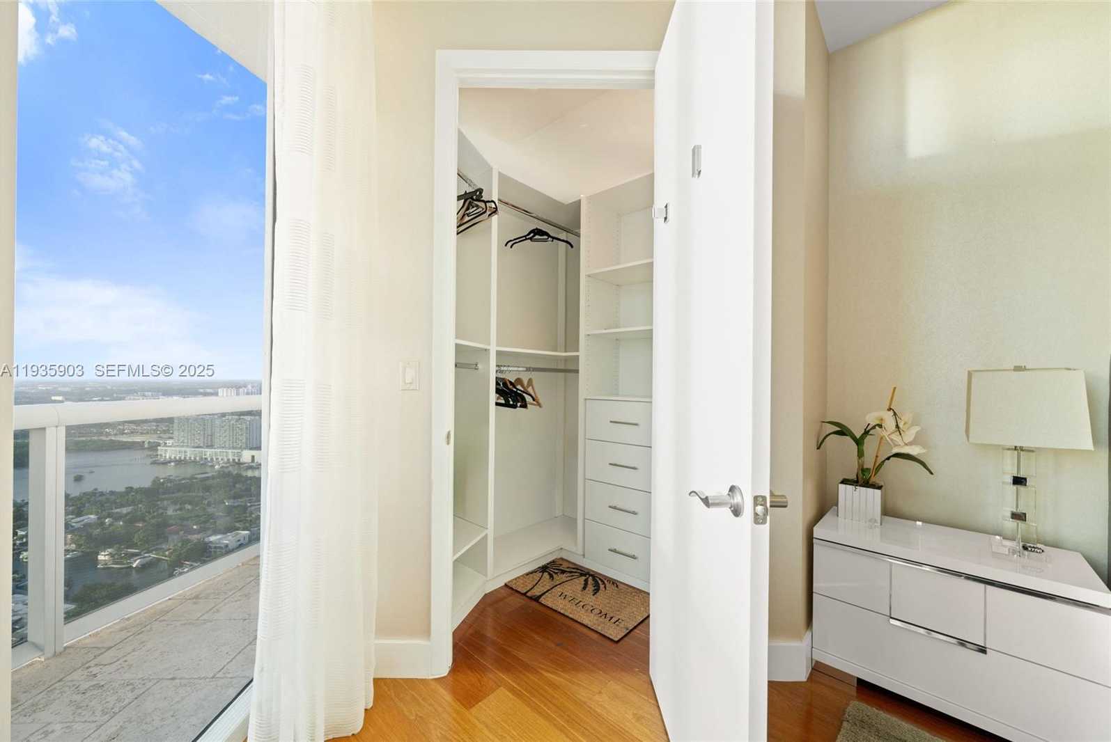 Small Image of 16001 COLLINS AVE #3906, Sunny Isles Beach Number 6