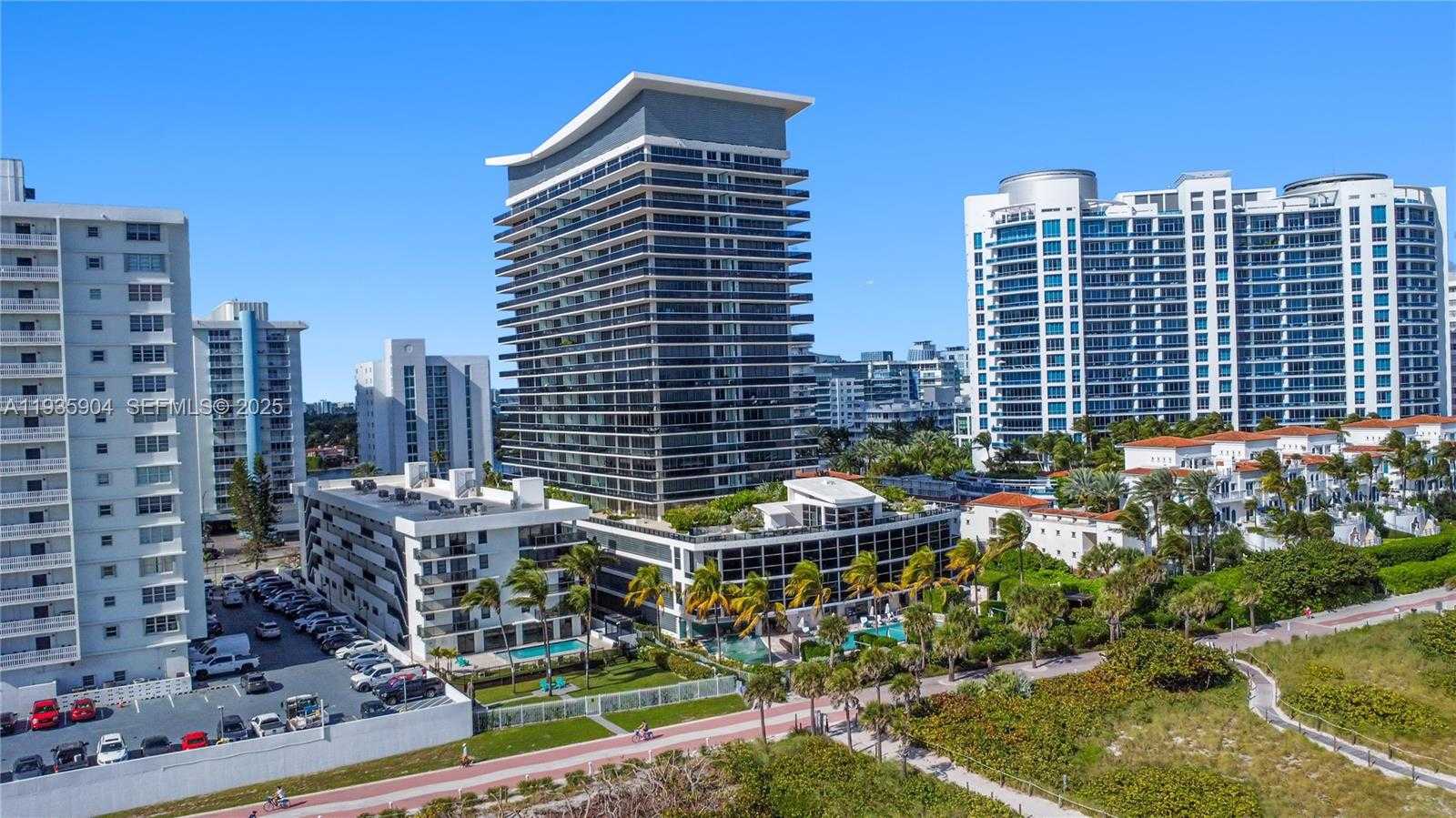 Small Image of 5875 COLLINS AVE #1003, Miami Beach Number 14
