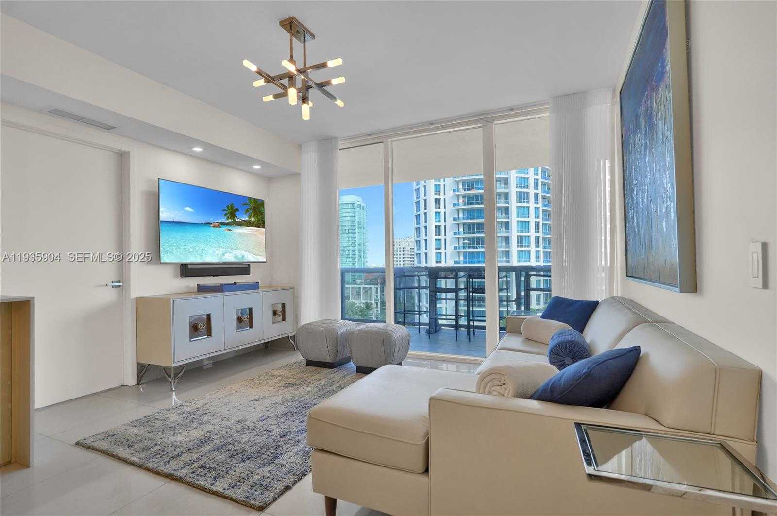 Small Image of 5875 COLLINS AVE #1003, Miami Beach Number 25