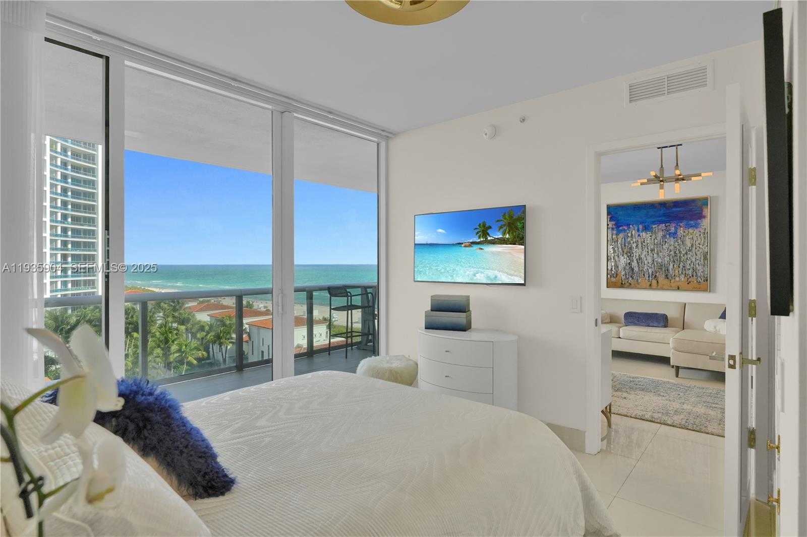 Small Image of 5875 COLLINS AVE #1003, Miami Beach Number 37