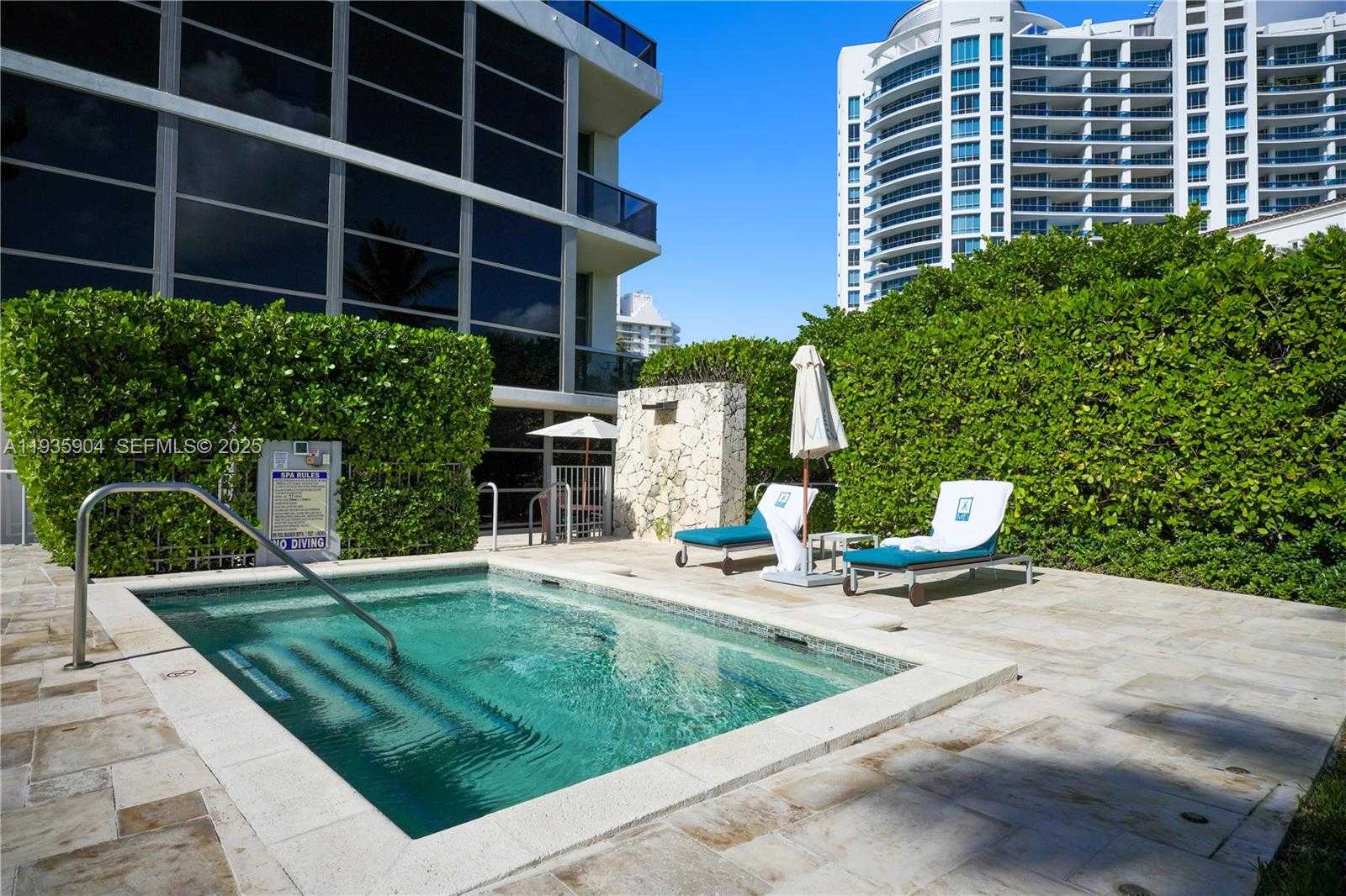 Small Image of 5875 COLLINS AVE #1003, Miami Beach Number 8