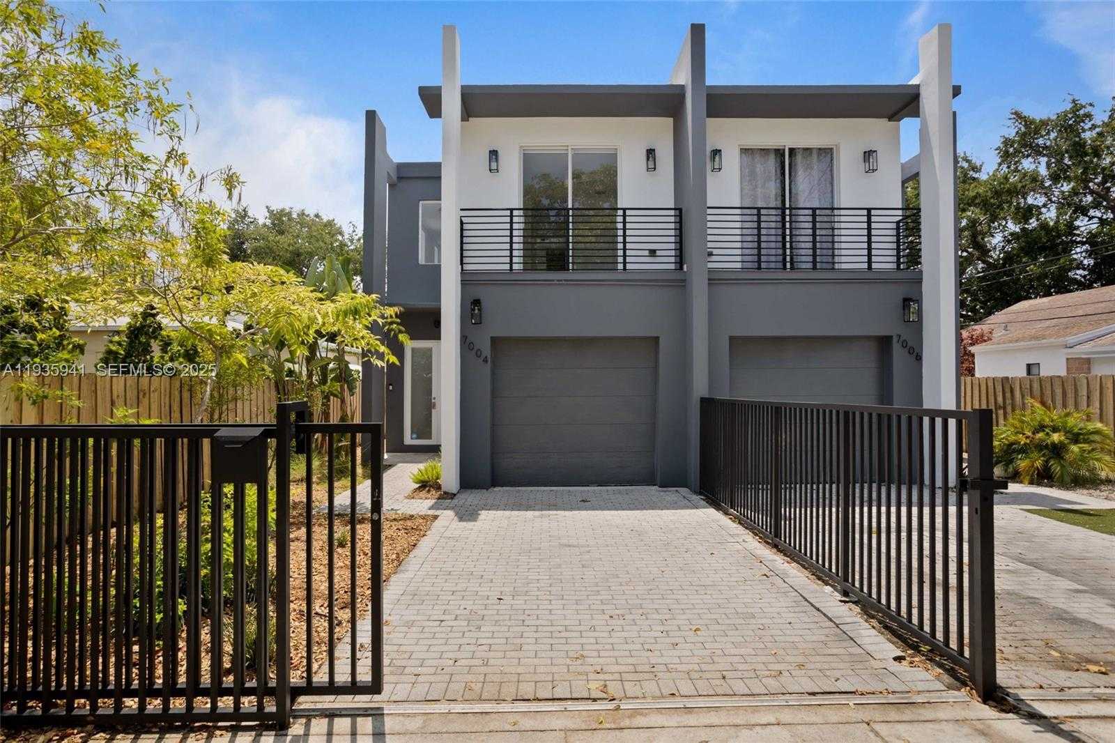 Small Image of 7004 NORTH EAST 5TH AVE, Miami Number 1