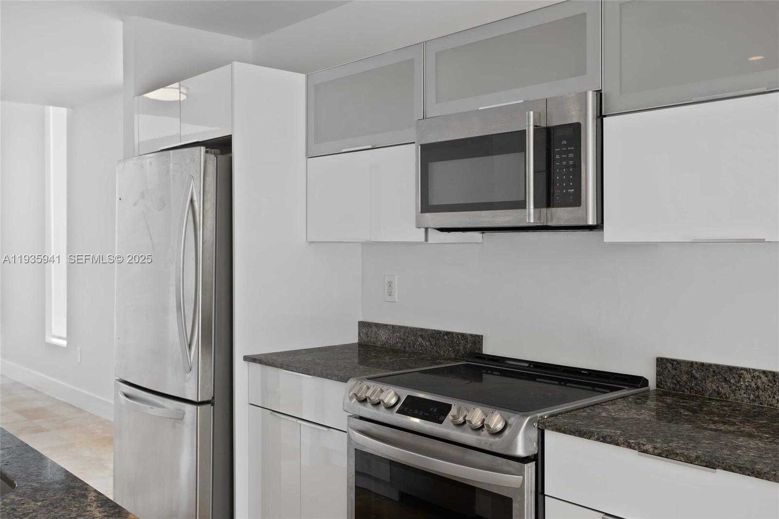 Small Image of 7004 NORTH EAST 5TH AVE, Miami Number 10