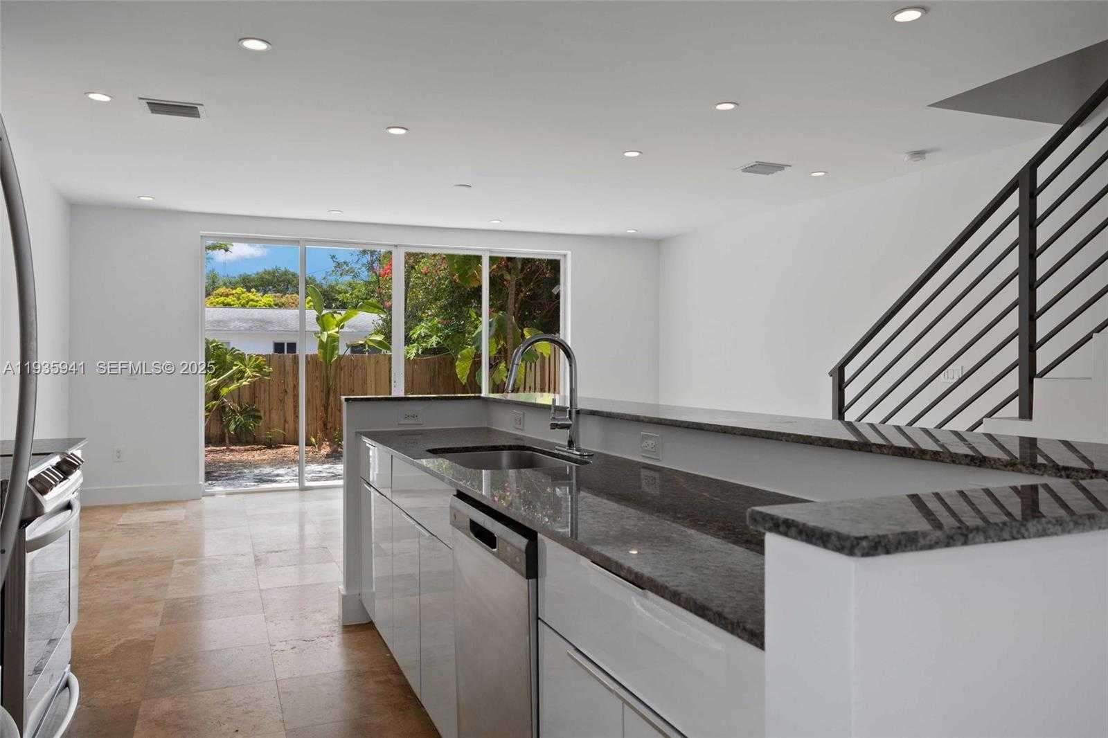 Small Image of 7004 NORTH EAST 5TH AVE, Miami Number 7