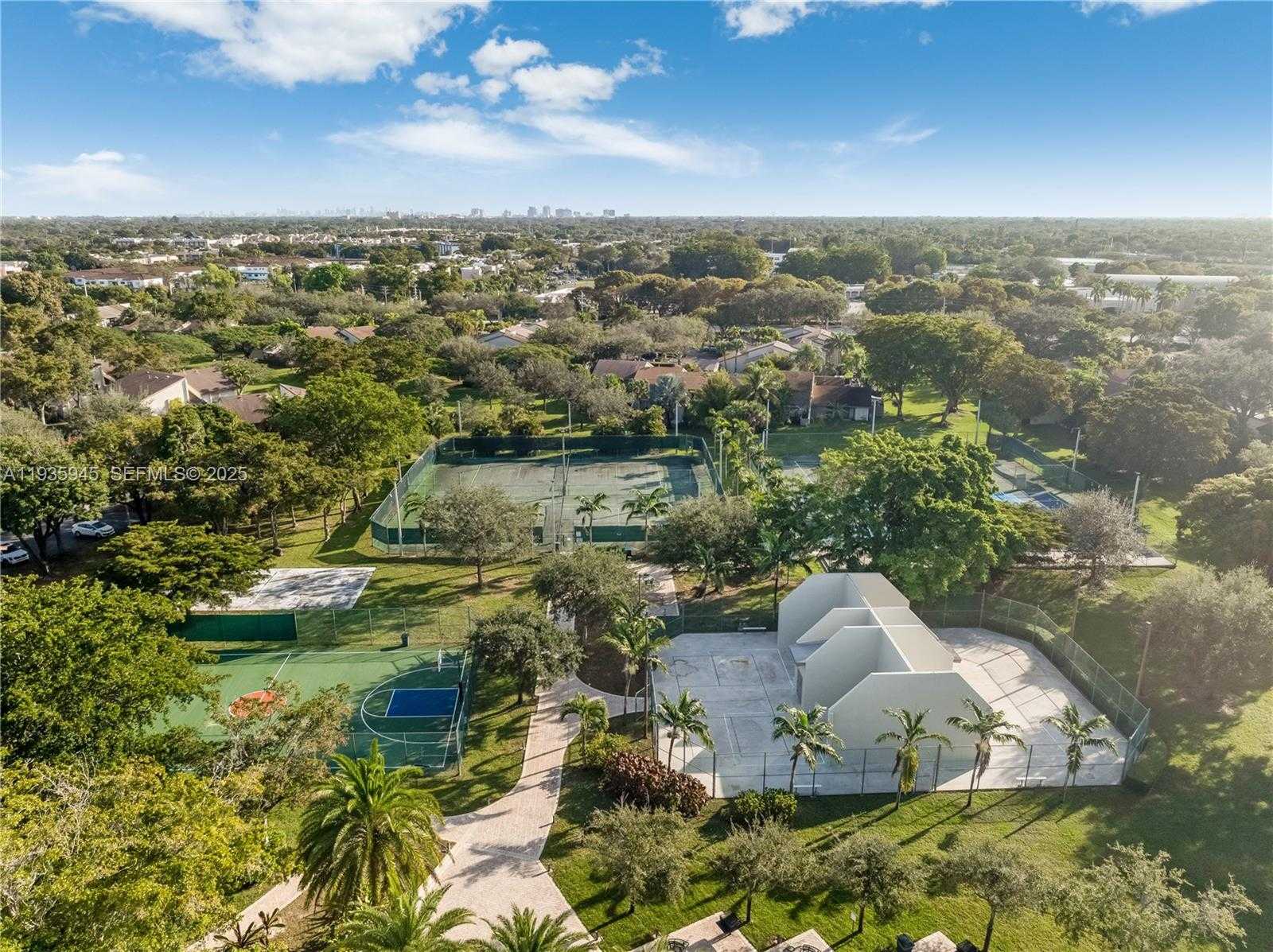 Small Image of 11483 SOUTH WEST 109TH RD #2E, Miami Number 33