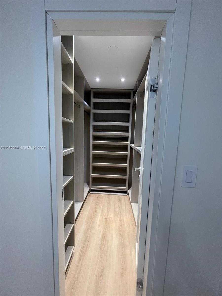 Small Image of 10275 COLLINS AVE #333, Bal Harbour Number 15