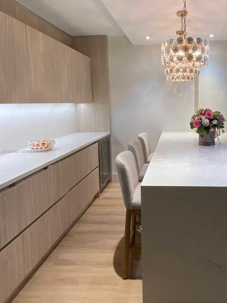 Small Image of 10275 COLLINS AVE #333, Bal Harbour Number 6