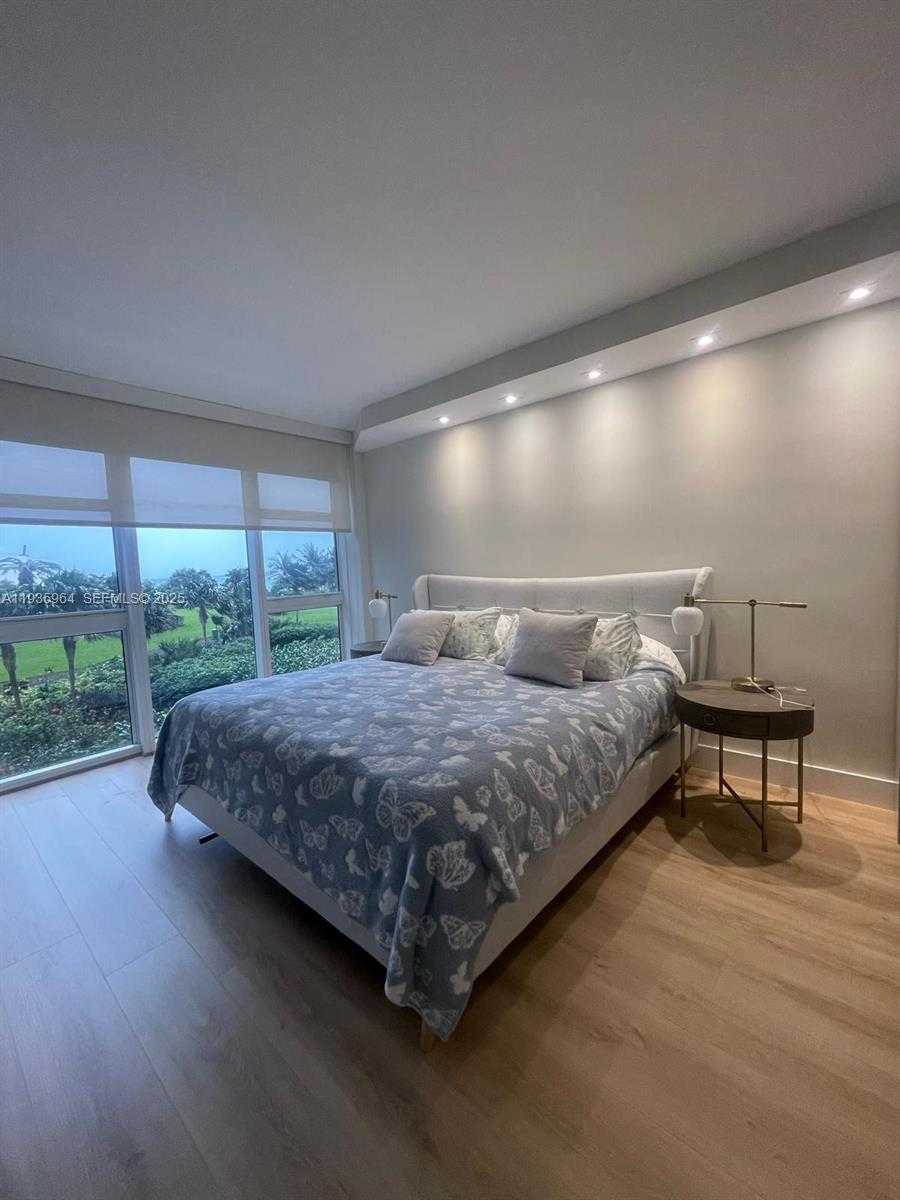 Small Image of 10275 COLLINS AVE #333, Bal Harbour Number 8