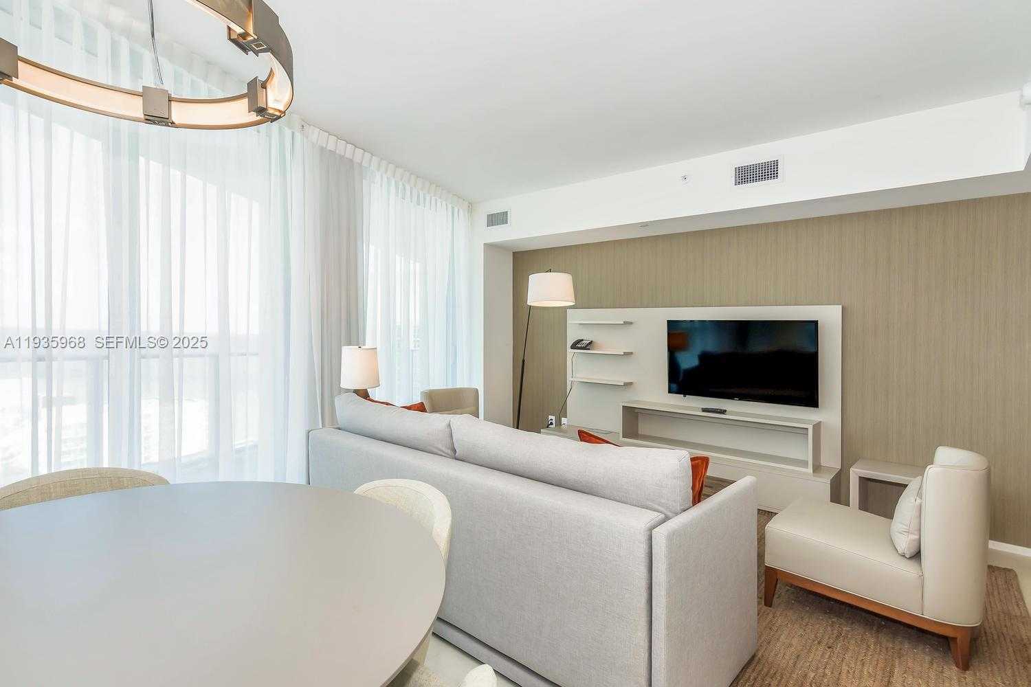 Small Image of 4111 SOUTH OCEAN DR #1912, Hollywood Number 16