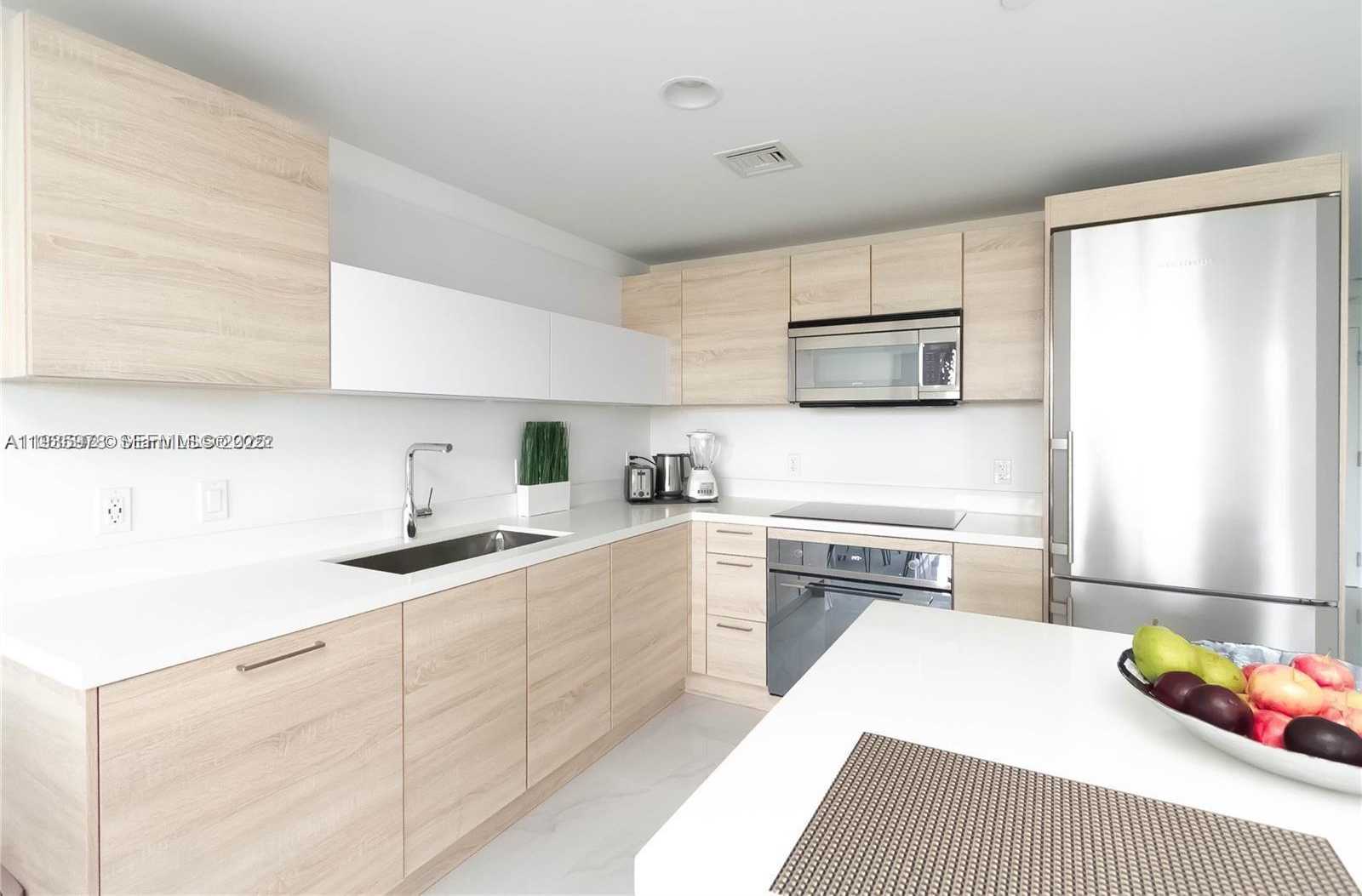 Small Image of 16385 BISCAYNE BLVD #719, North Miami Beach Number 4