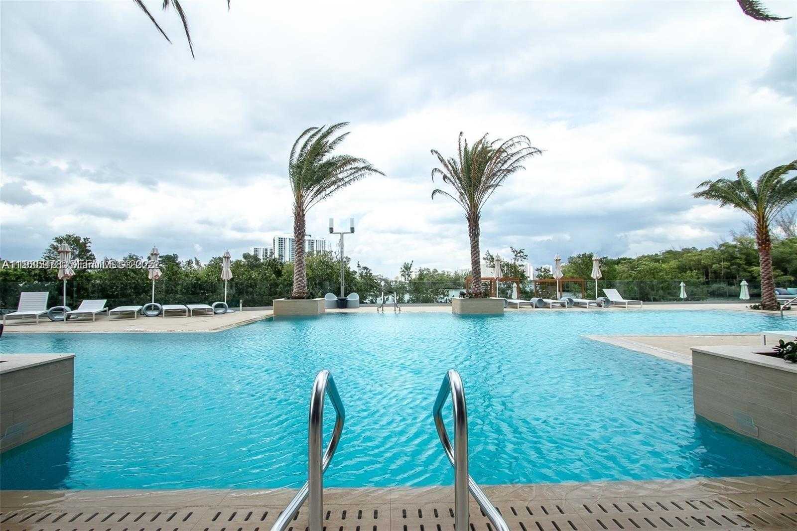 Small Image of 16385 BISCAYNE BLVD #719, North Miami Beach Number 42