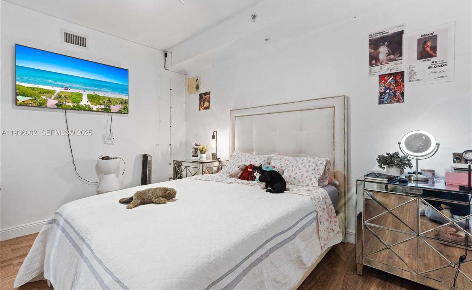 Small Image of 7918 HARBOR ISLAND DR #212, North Bay Village Number 4