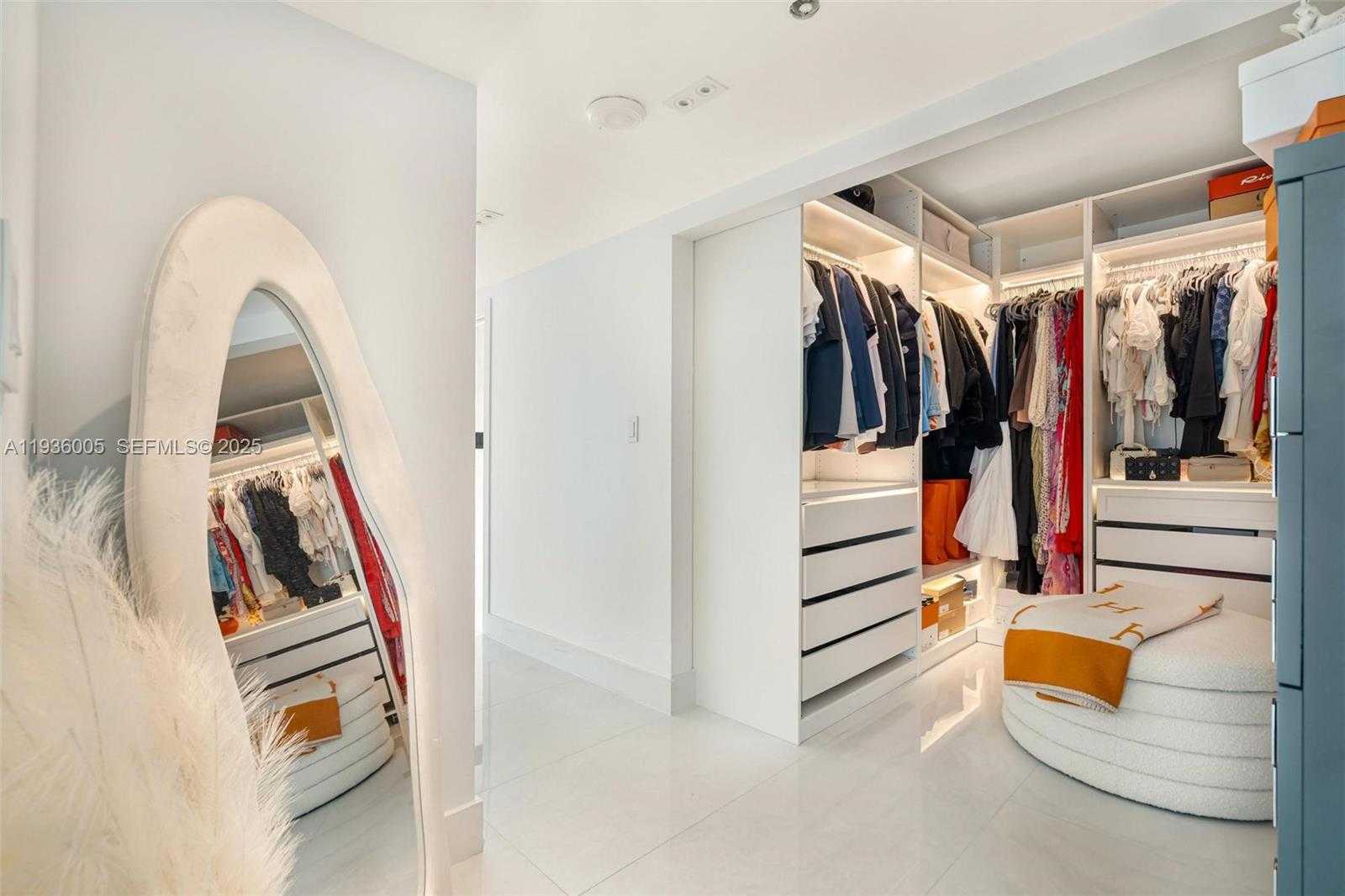 Small Image of 16485 COLLINS AVE #2438, Sunny Isles Beach Number 16