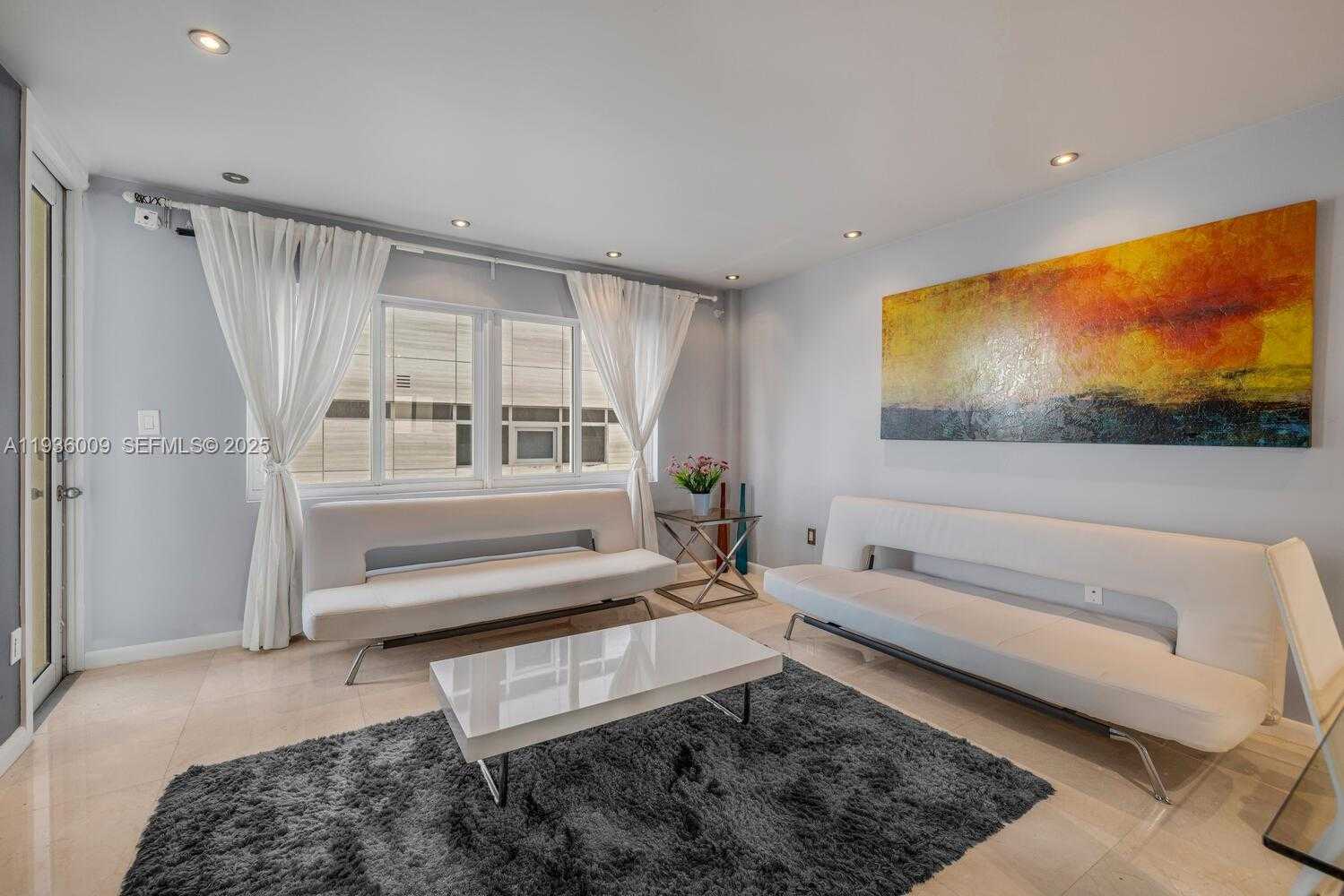 Small Image of 325 OCEAN DR #409, Miami Beach Number 6