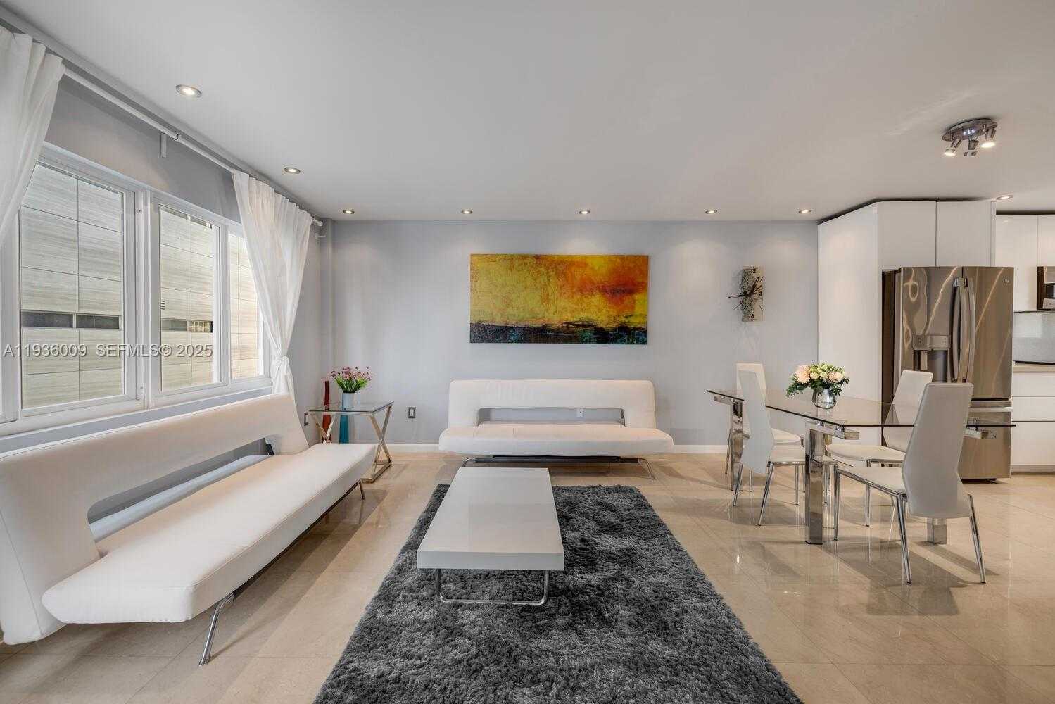 Small Image of 325 OCEAN DR #409, Miami Beach Number 7