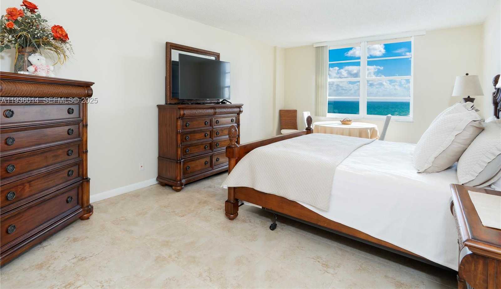 Small Image of 3725 SOUTH OCEAN DR #1606, Hollywood Number 8