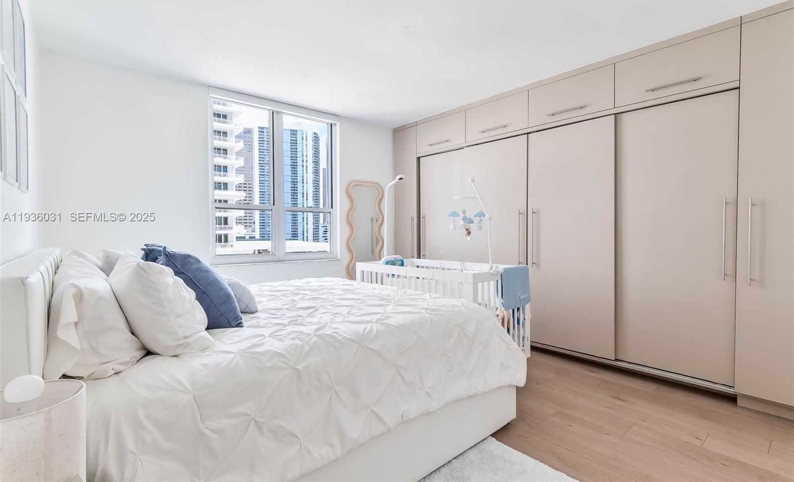 Small Image of 701 BRICKELL KEY BLVD #808, Miami Number 6