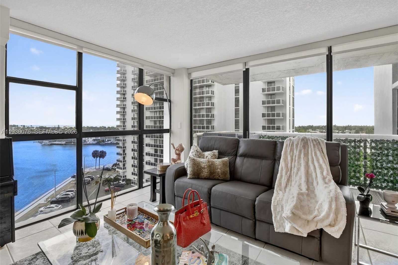 Small Image of 20505 EAST COUNTRY CLUB DR #833, Aventura Number 16