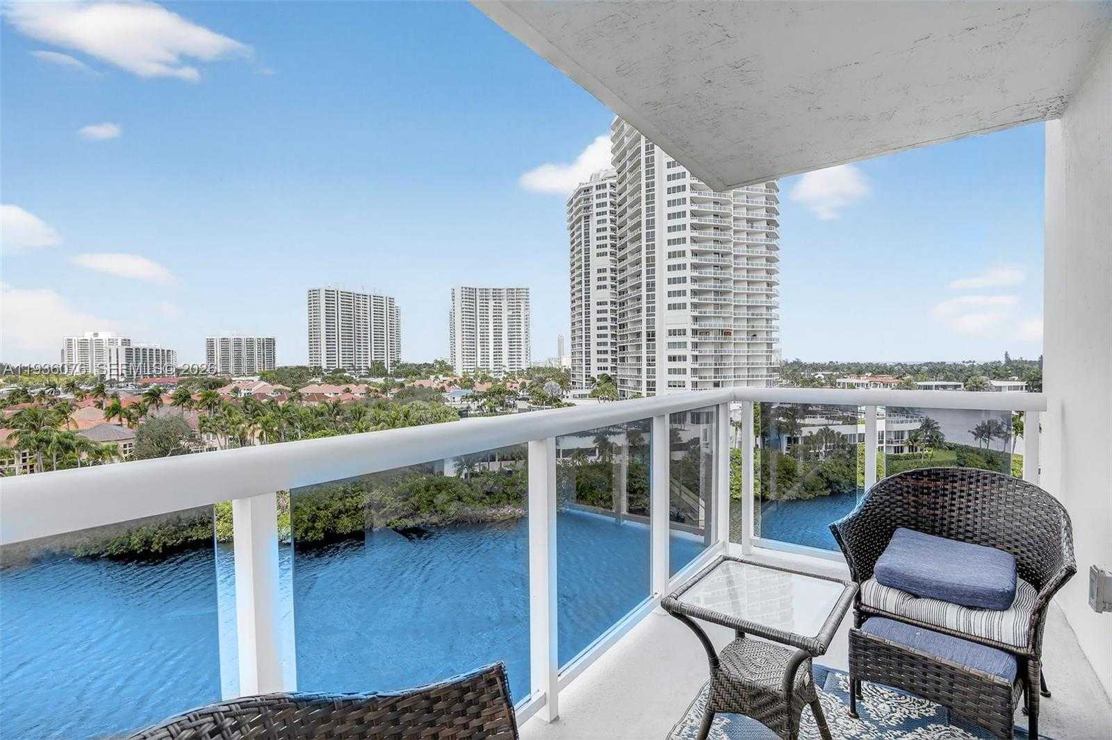 Small Image of 20505 EAST COUNTRY CLUB DR #833, Aventura Number 3
