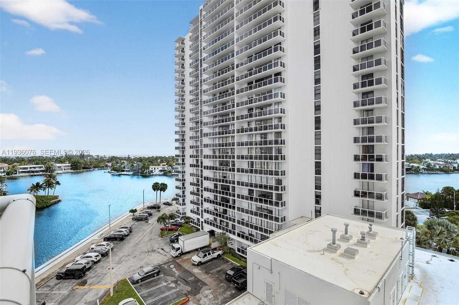 Small Image of 20505 EAST COUNTRY CLUB DR #833, Aventura Number 37