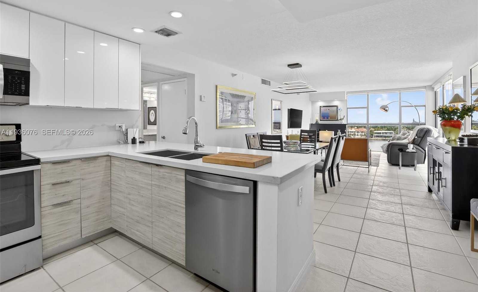 Small Image of 20505 EAST COUNTRY CLUB DR #833, Aventura Number 4