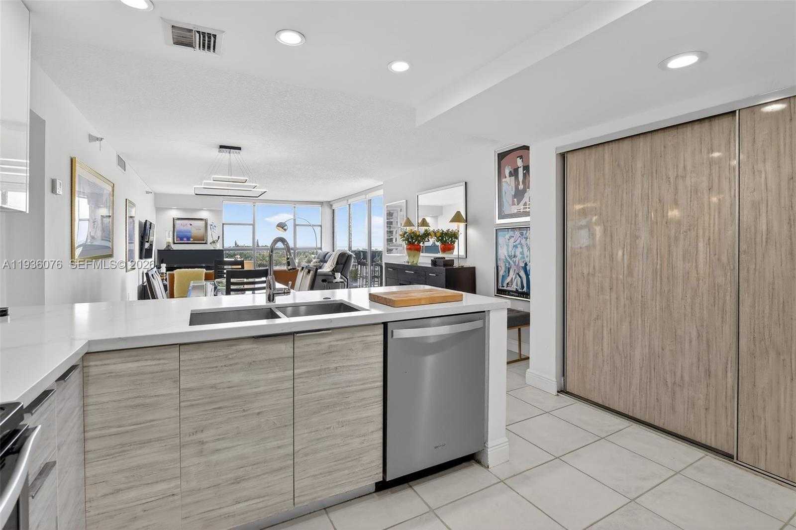 Small Image of 20505 EAST COUNTRY CLUB DR #833, Aventura Number 6