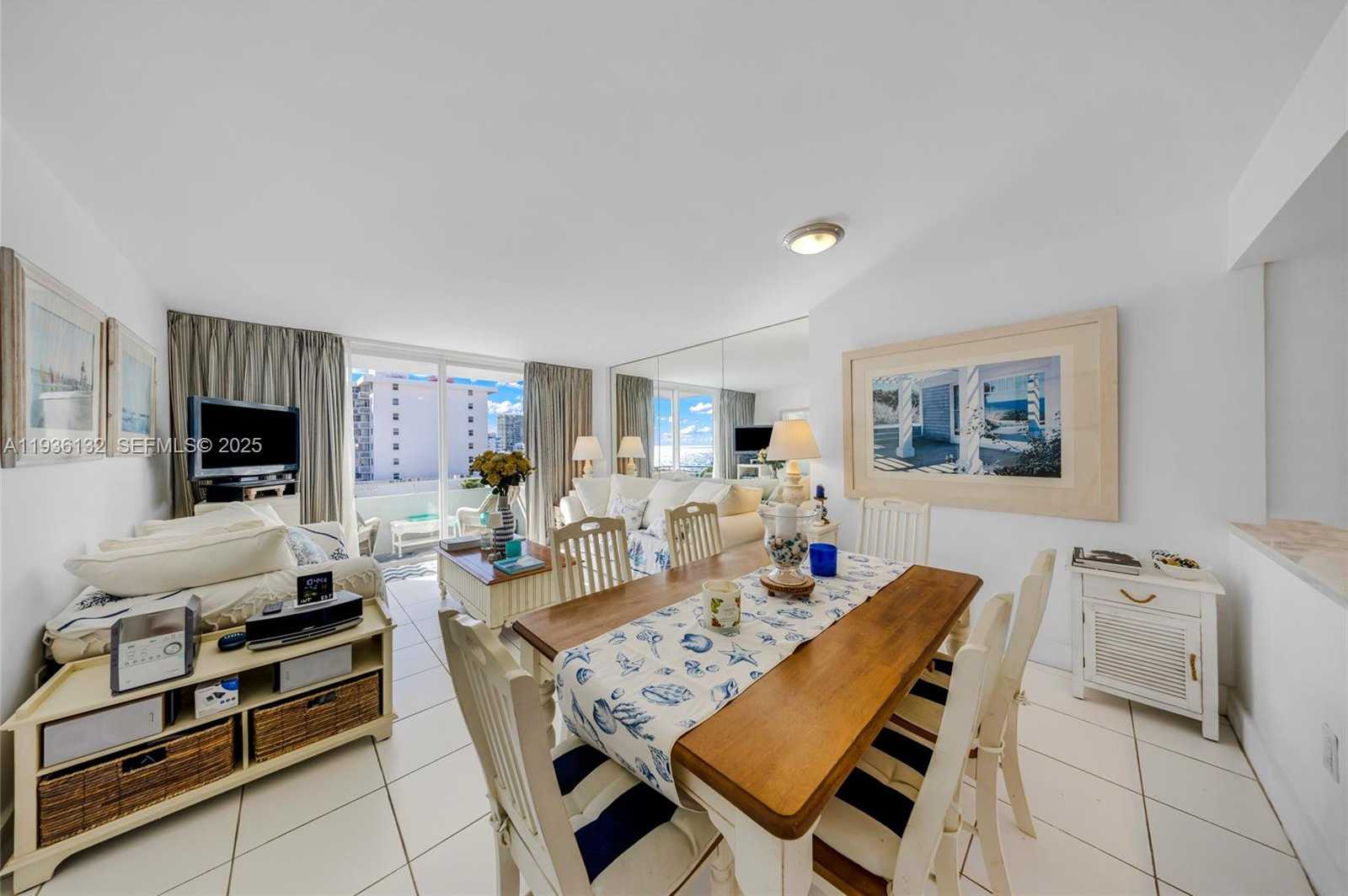 Small Image of 465 OCEAN DR #708, Miami Beach Number 7