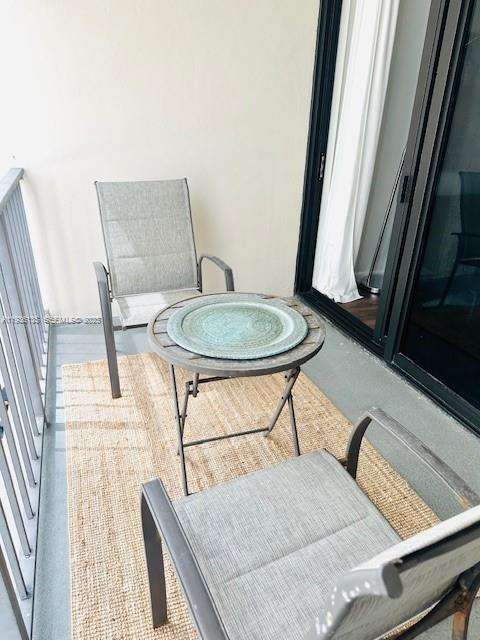 Small Image of 2625 COLLINS AVE #415, Miami Beach Number 20