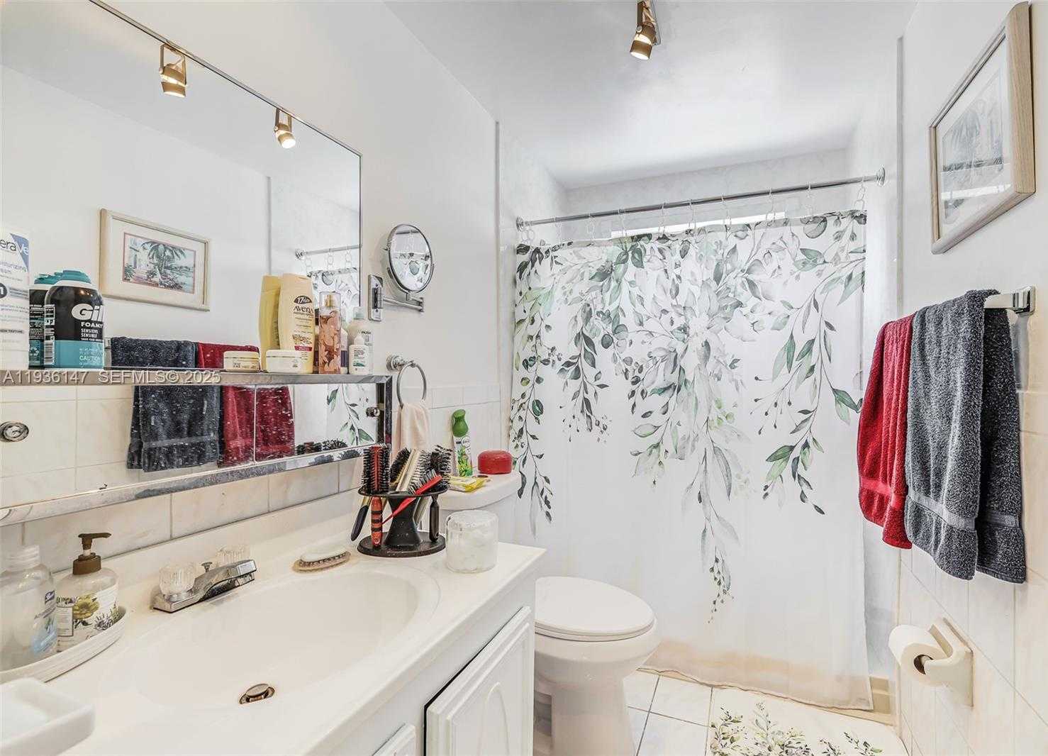 Small Image of 130 NORTH WEST 87TH AVE #H216, Miami Number 17