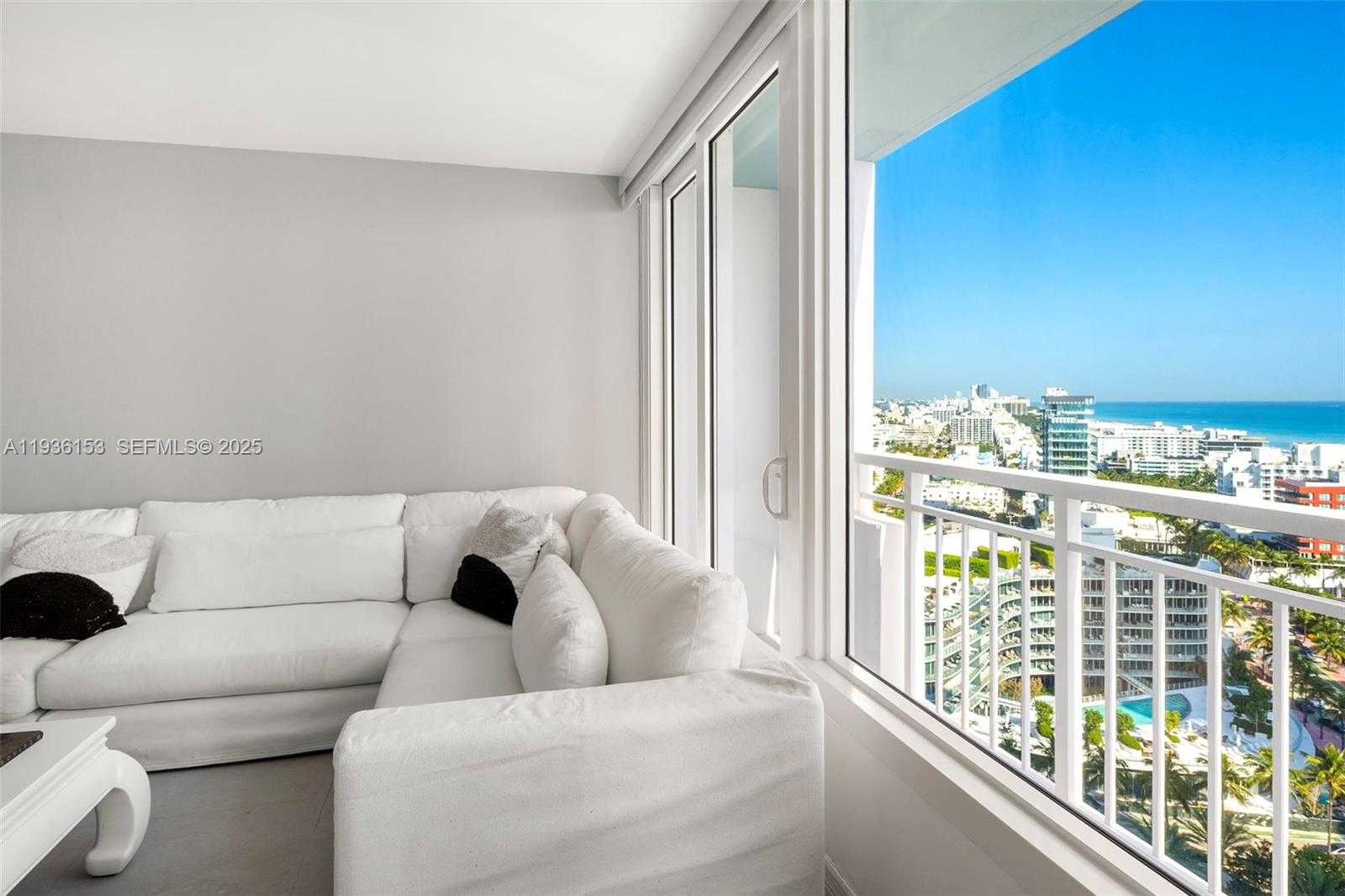 Small Image of 400 SOUTH POINTE DR #2208, Miami Beach Number 36