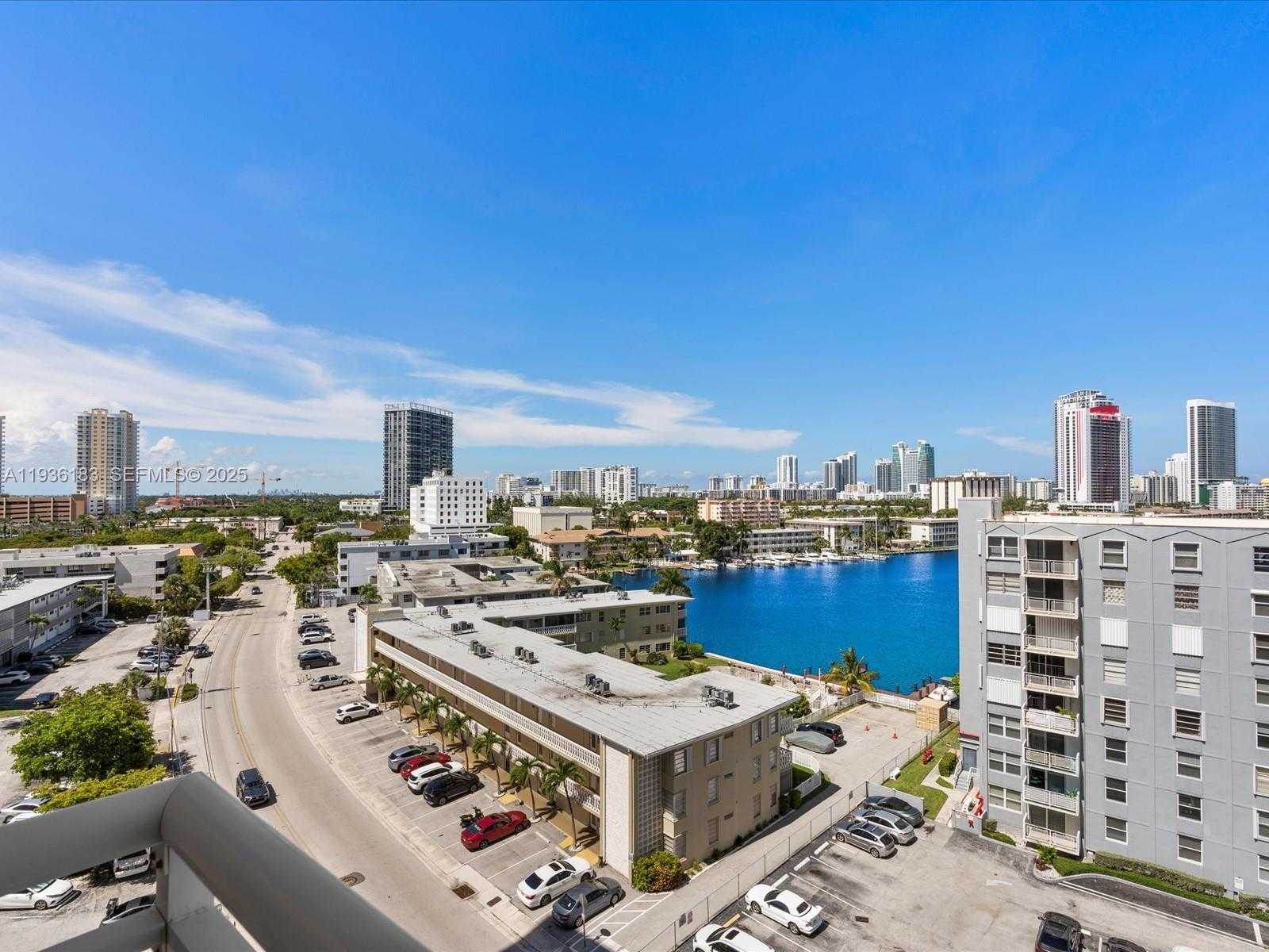 Small Image of 437 NORTH EAST GOLDEN ISLES DR #9H, Hallandale Beach Number 14