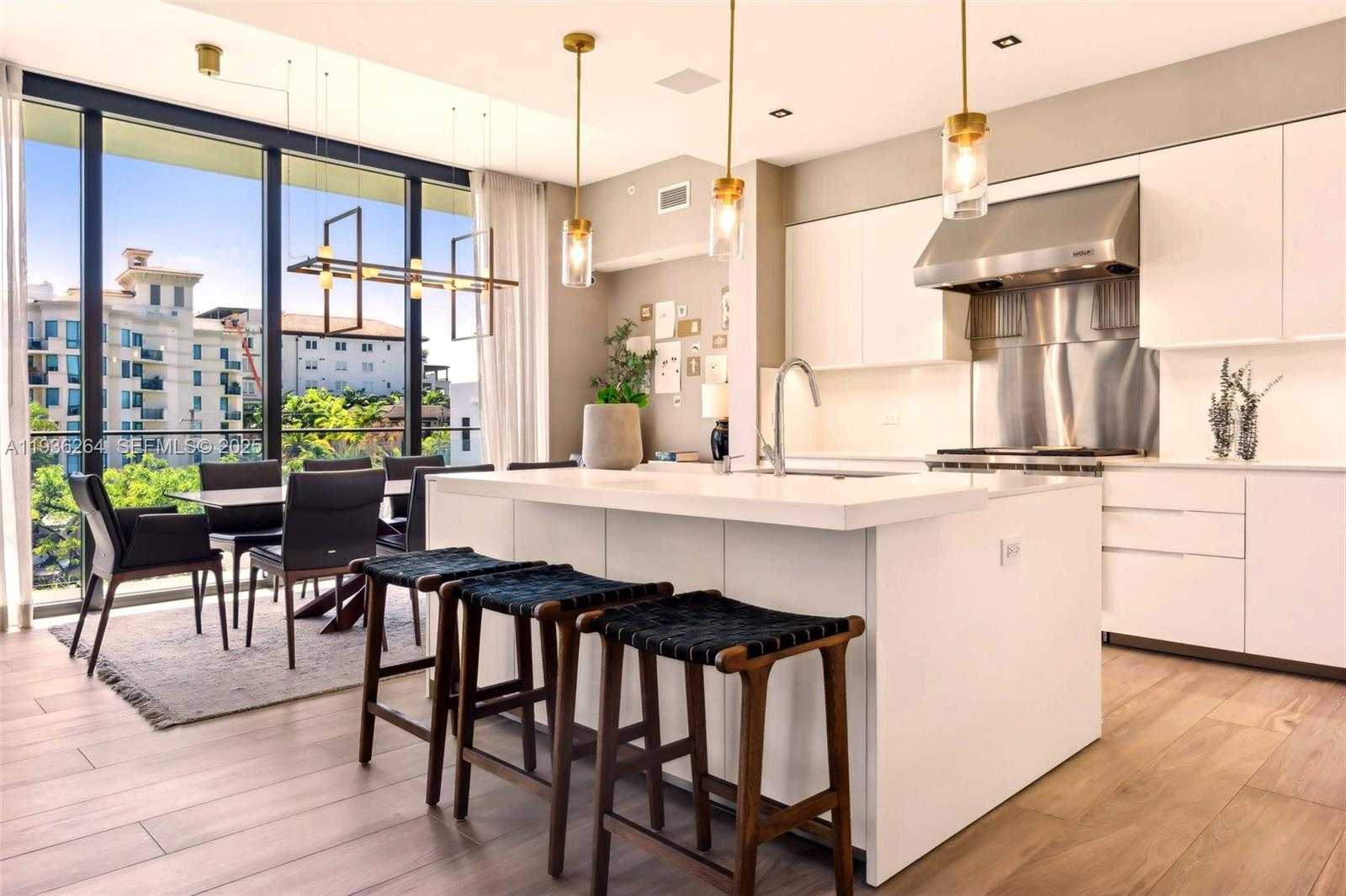 Small Image of 3581 EAST GLENCOE ST #309, Miami Number 1