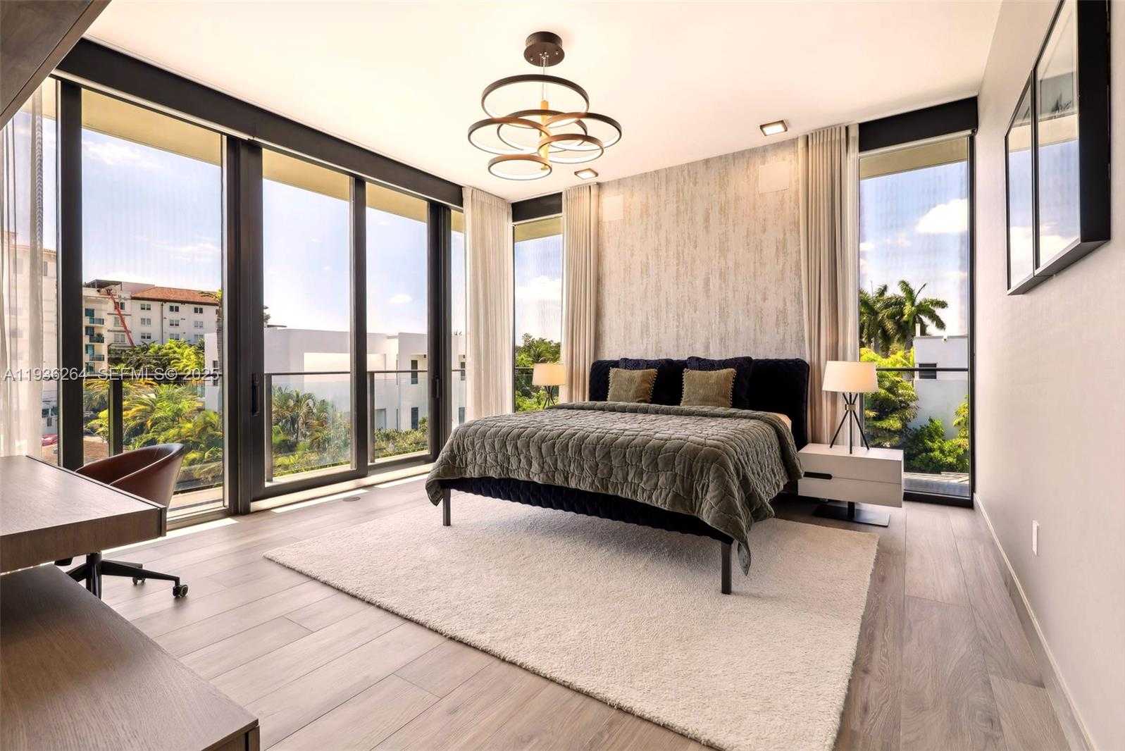 Small Image of 3581 EAST GLENCOE ST #309, Miami Number 31