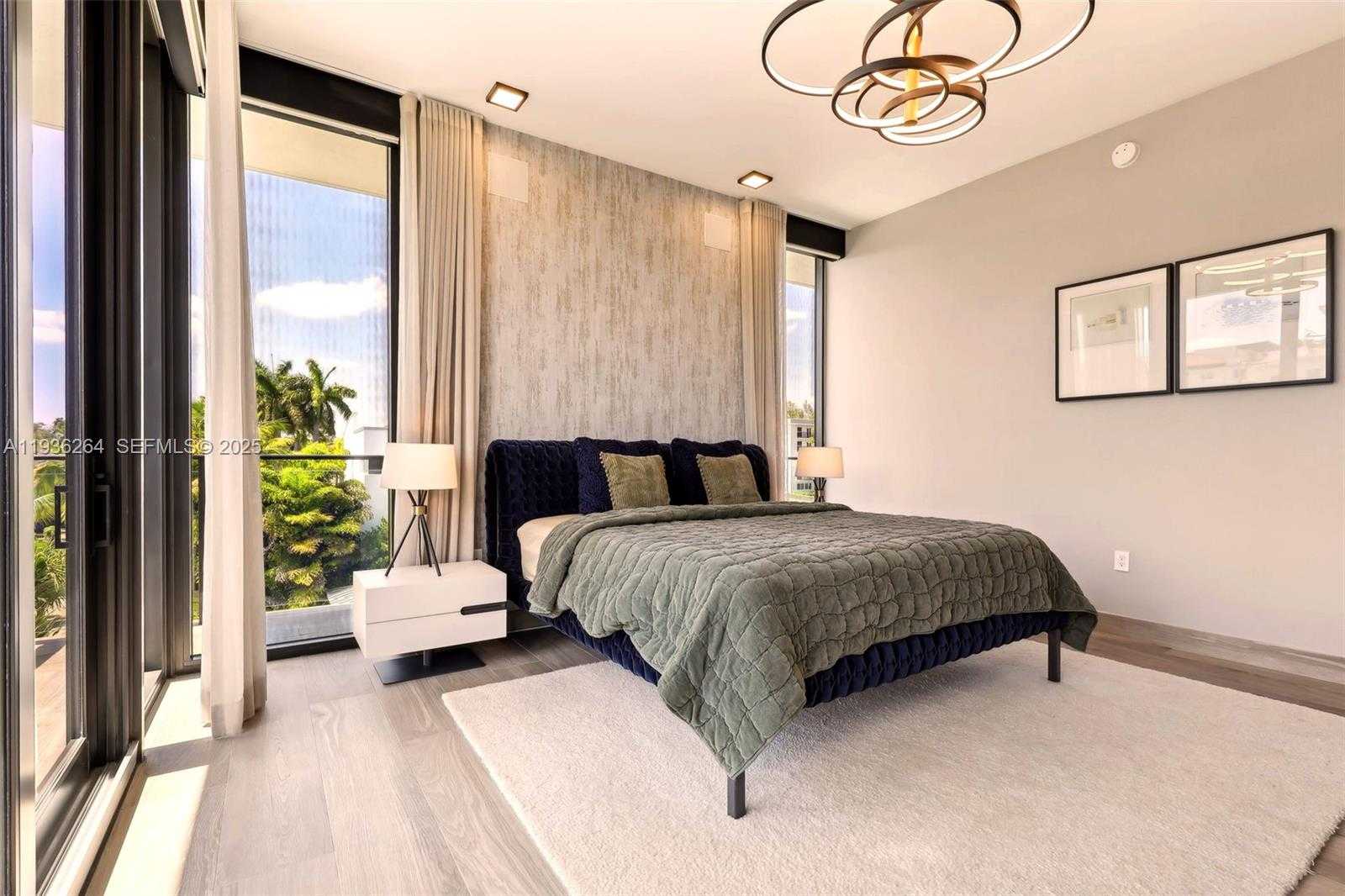 Small Image of 3581 EAST GLENCOE ST #309, Miami Number 32