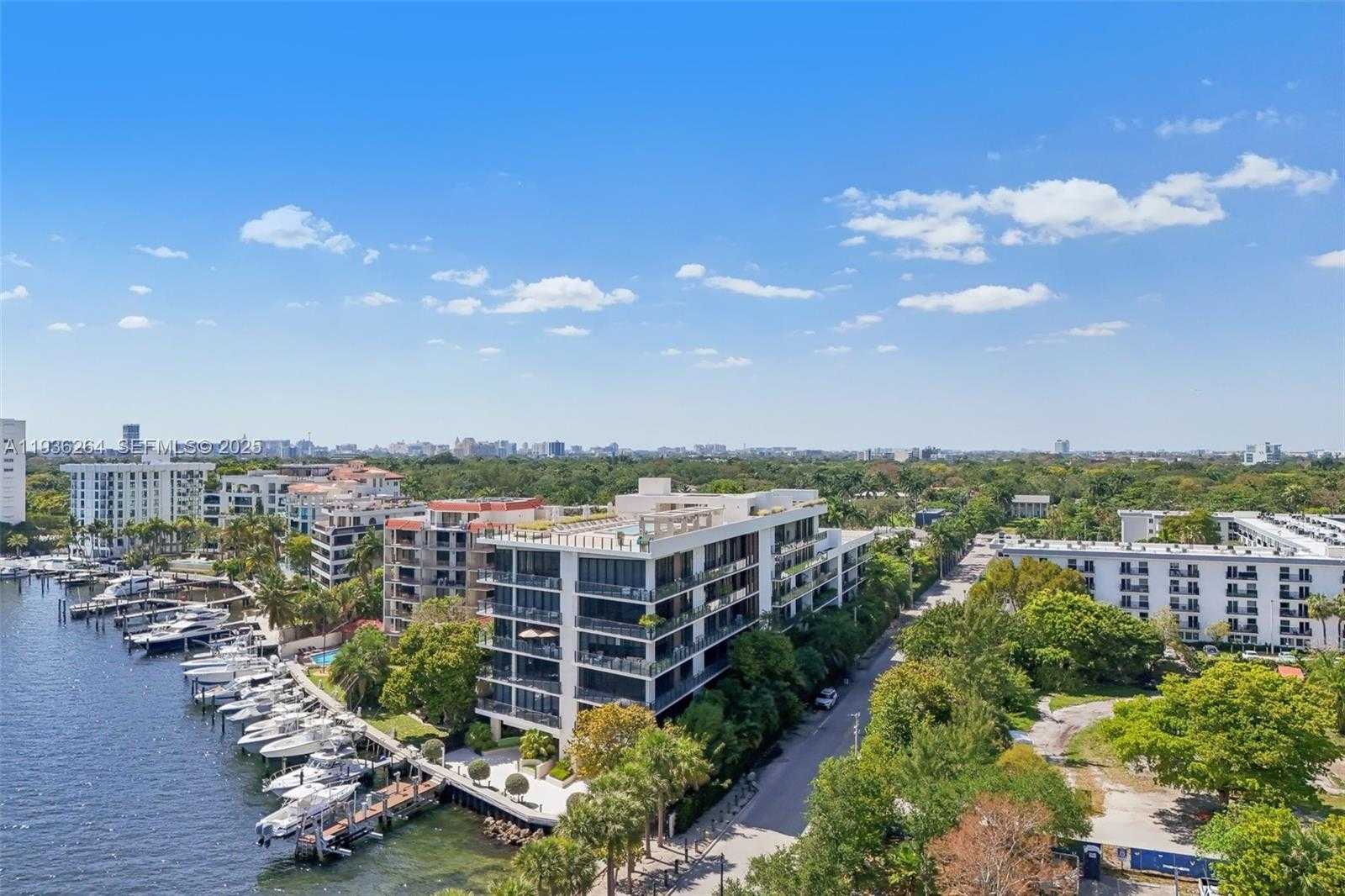 Small Image of 3581 EAST GLENCOE ST #309, Miami Number 48