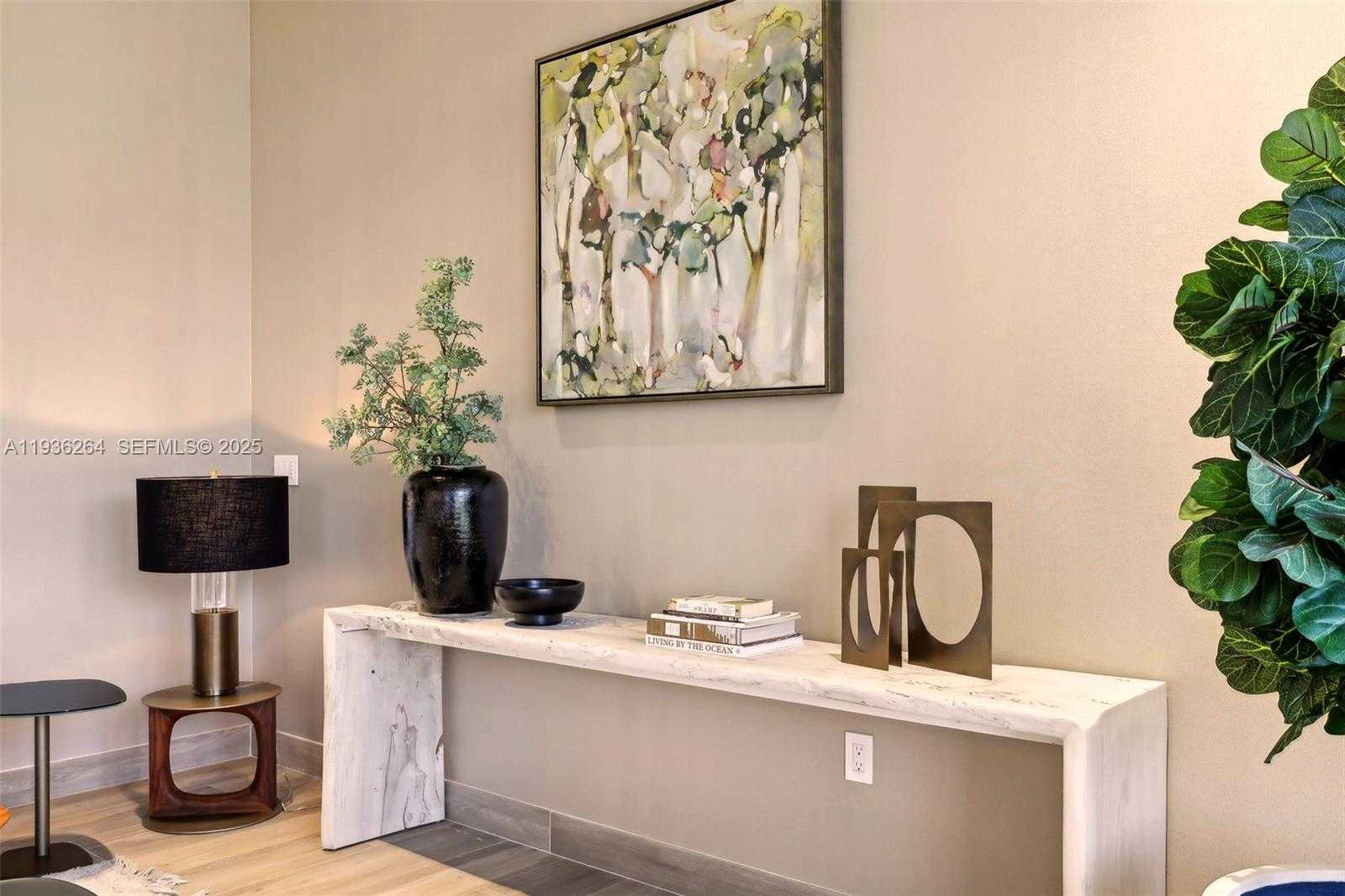 Small Image of 3581 EAST GLENCOE ST #309, Miami Number 6