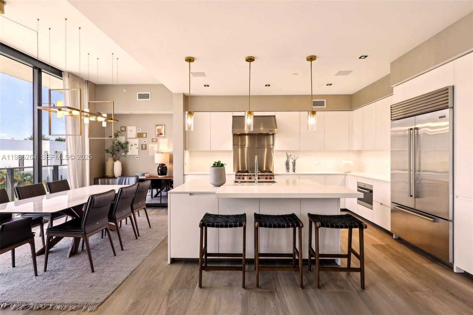 Small Image of 3581 EAST GLENCOE ST #309, Miami Number 9