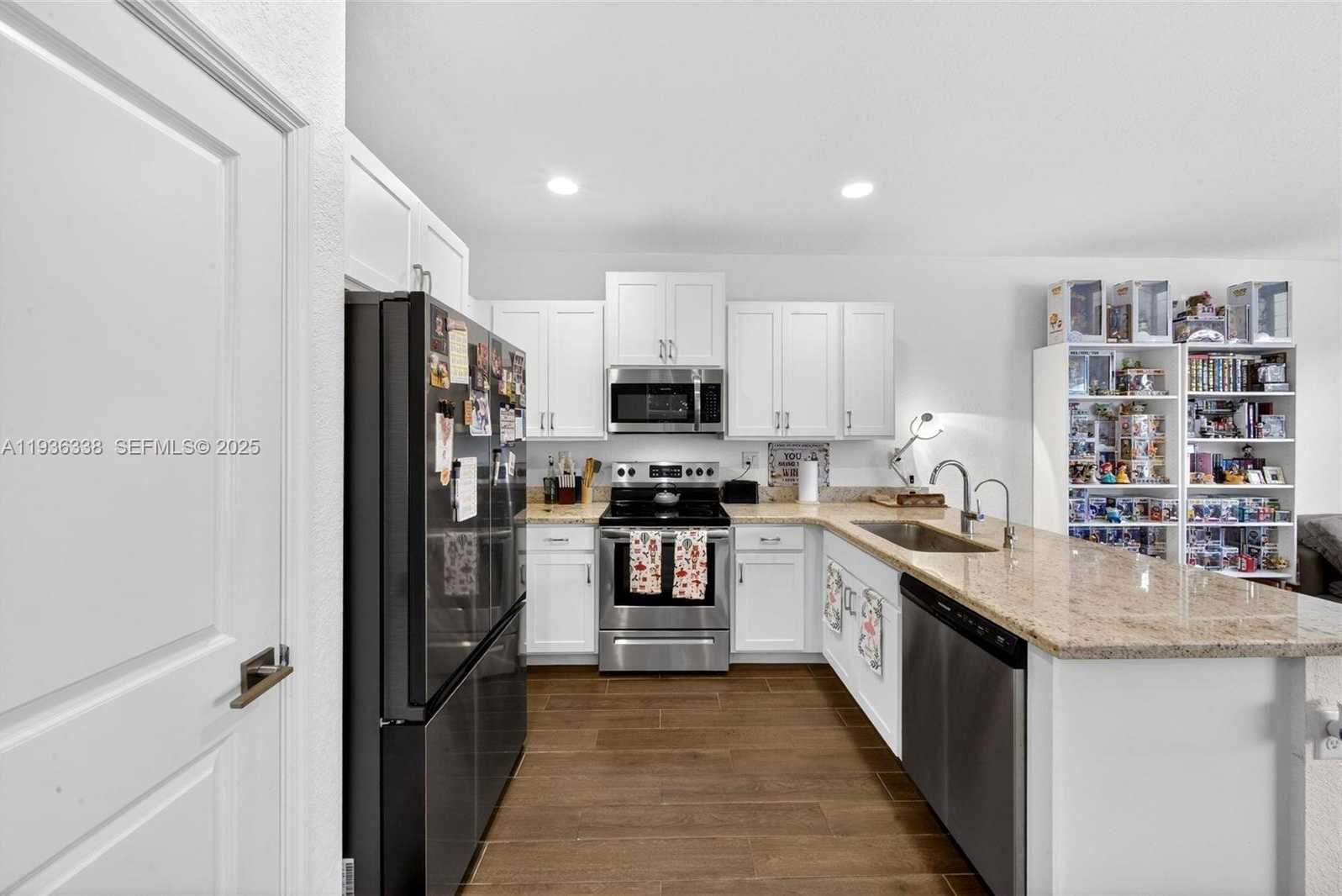 Small Image of 1420 SOUTH EAST 24TH TER, Homestead Number 11