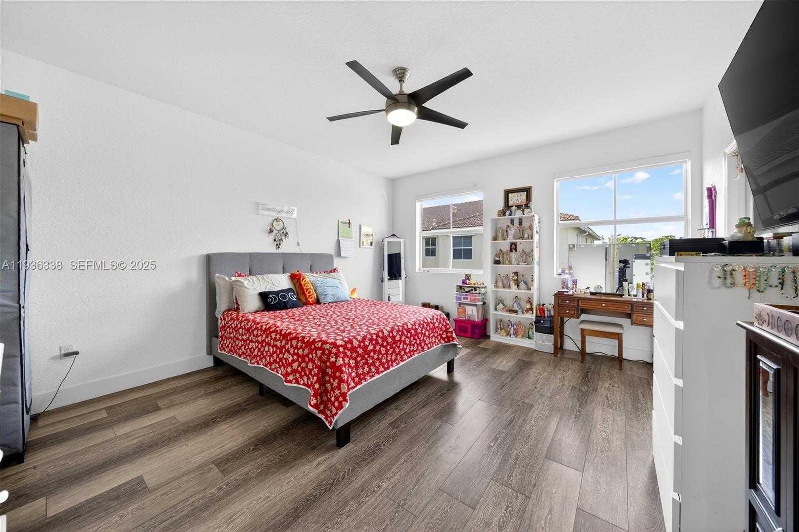 Small Image of 1420 SOUTH EAST 24TH TER, Homestead Number 26