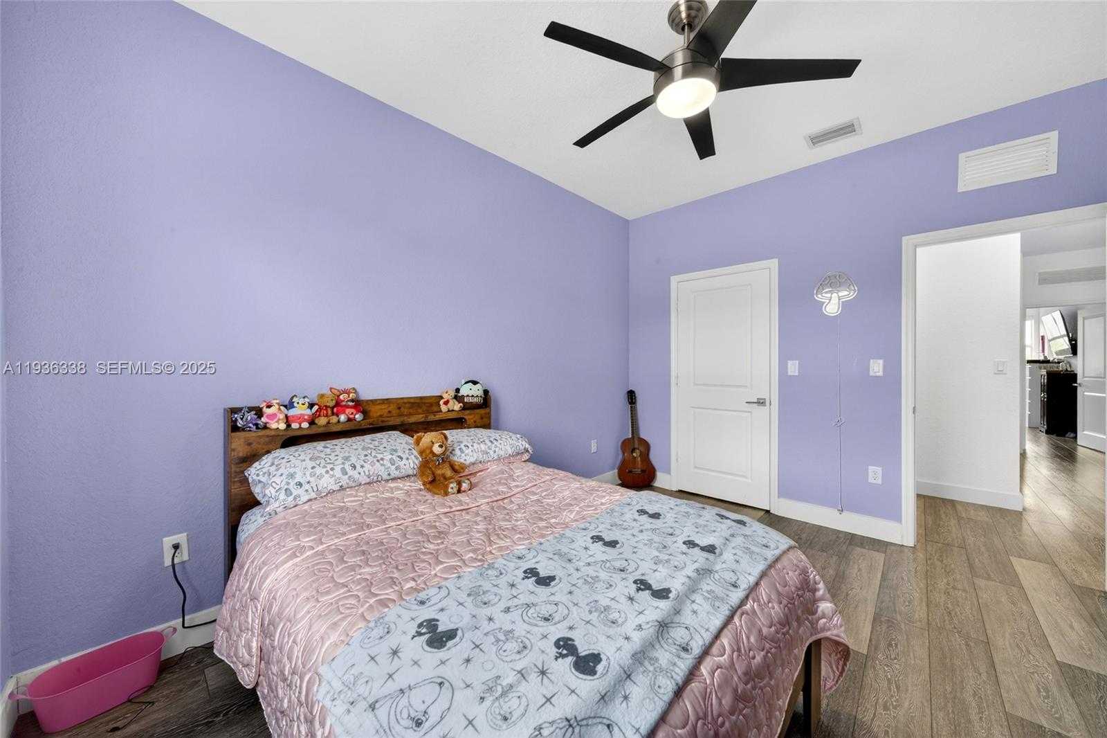 Small Image of 1420 SOUTH EAST 24TH TER, Homestead Number 32