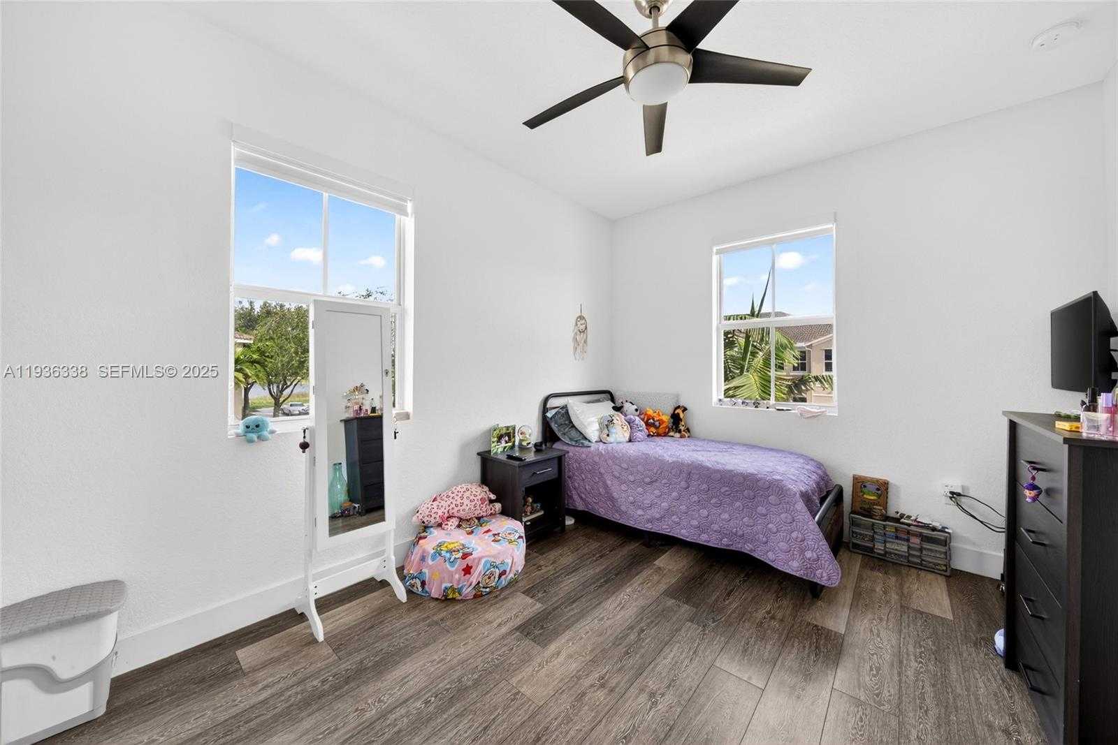 Small Image of 1420 SOUTH EAST 24TH TER, Homestead Number 34