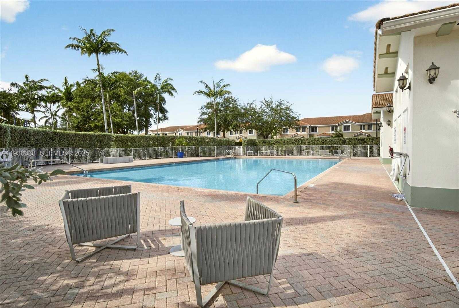 Small Image of 1420 SOUTH EAST 24TH TER, Homestead Number 38