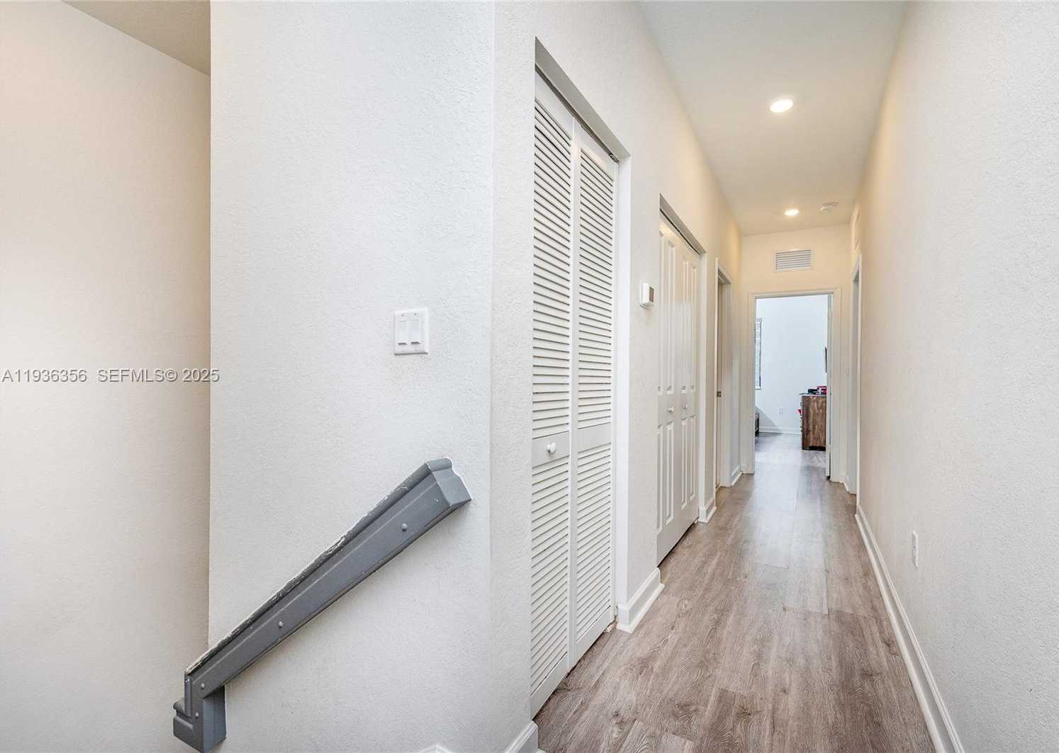 Small Image of 23061 SOUTH WEST 128TH PL, Miami Number 18